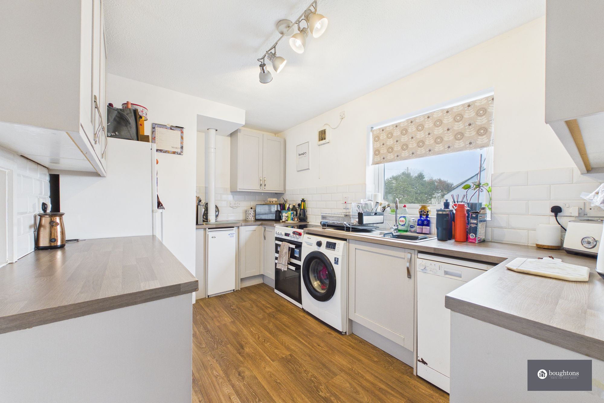 3 bed detached bungalow for sale in Rudgeway, Evenley, NN13  - Property Image 3