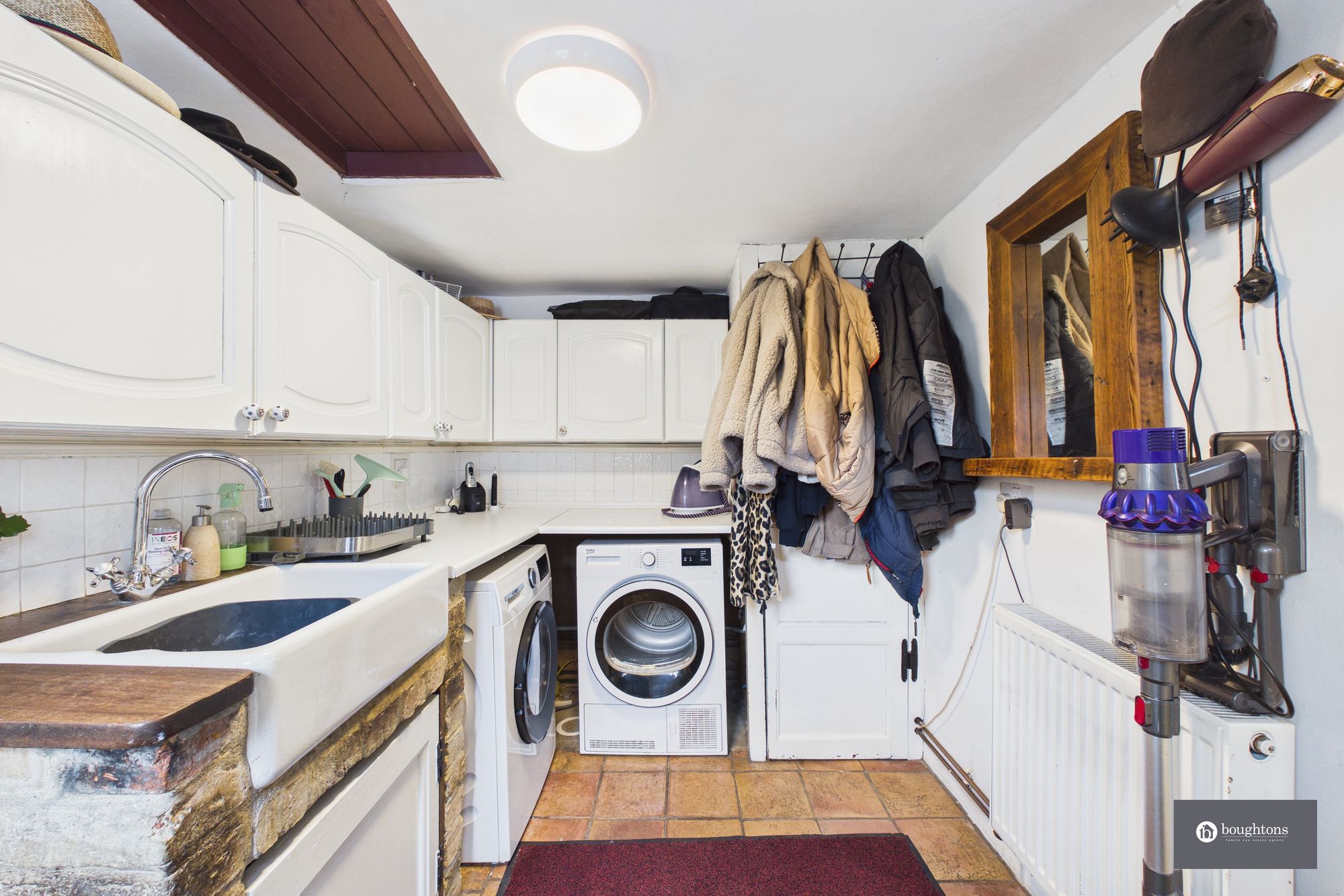 2 bed semi-detached house for sale in Mitre Street, Buckingham, MK18  - Property Image 12
