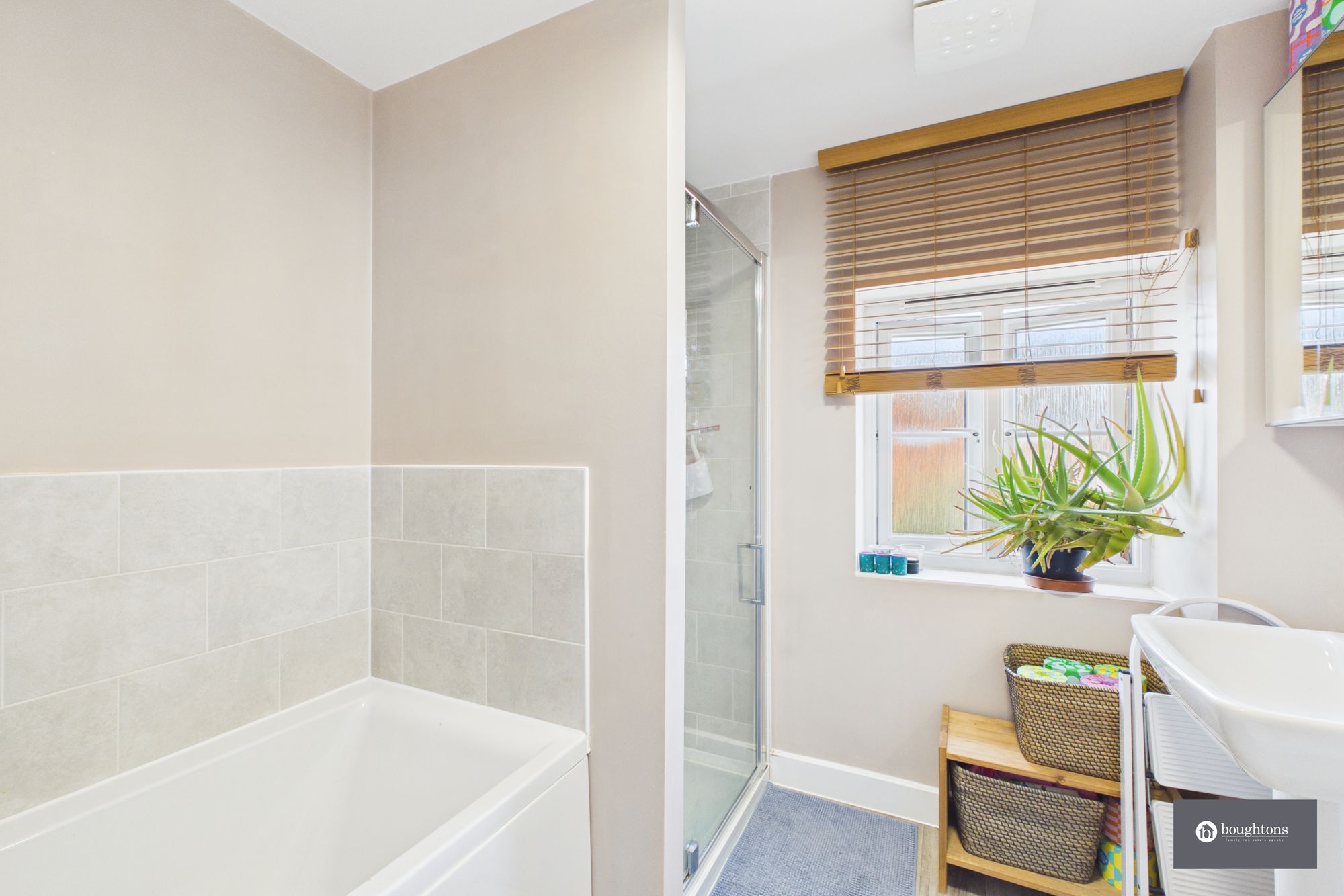 4 bed detached house for sale in Juliet Drive, Brackley, NN13  - Property Image 19
