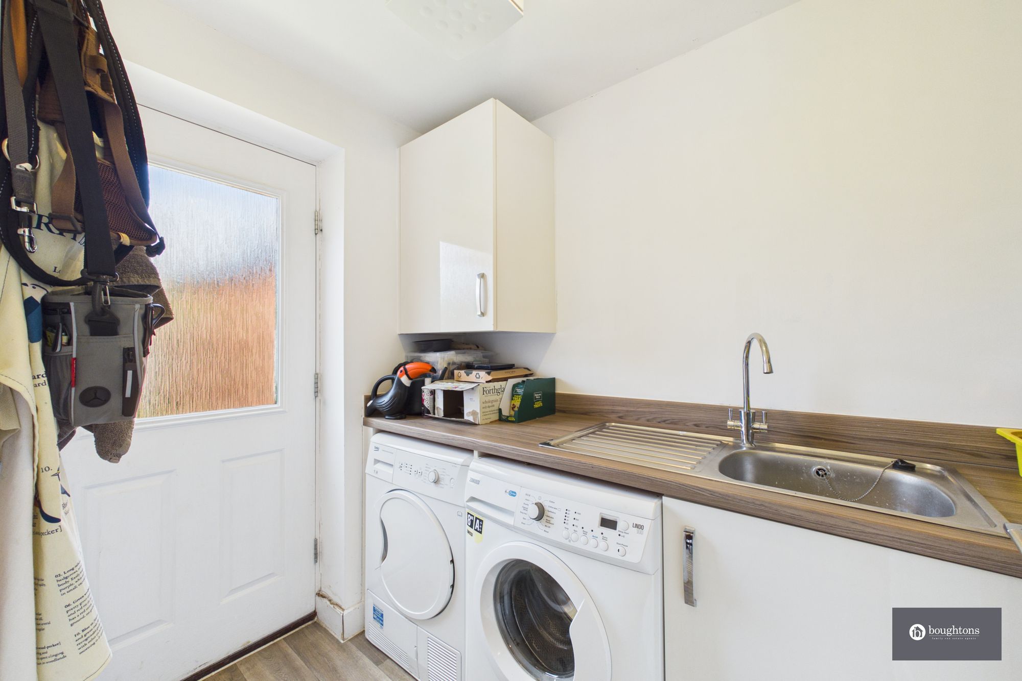 4 bed detached house for sale in Juliet Drive, Brackley, NN13  - Property Image 10