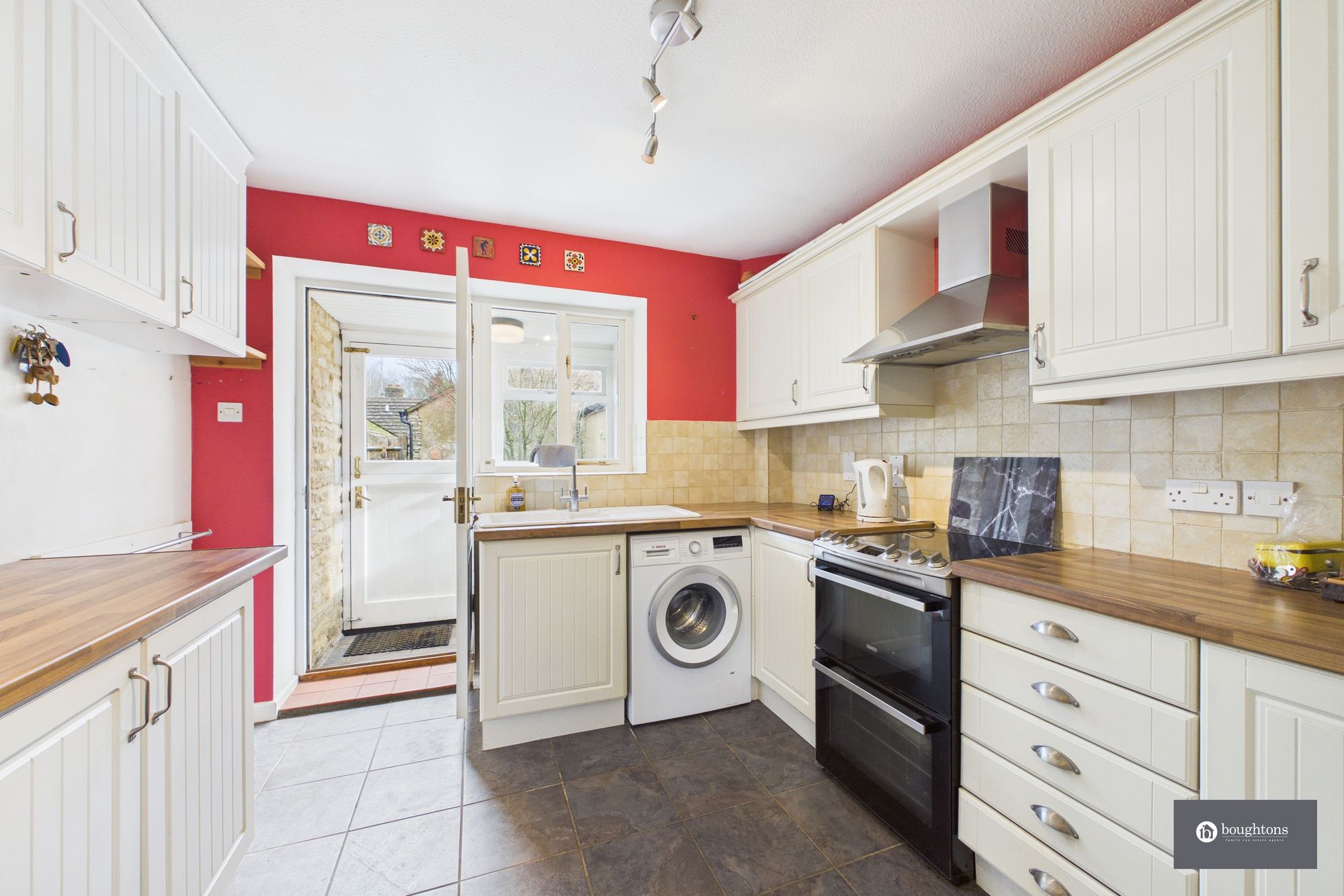 3 bed semi-detached house for sale in Church Street, Helmdon, NN13  - Property Image 3