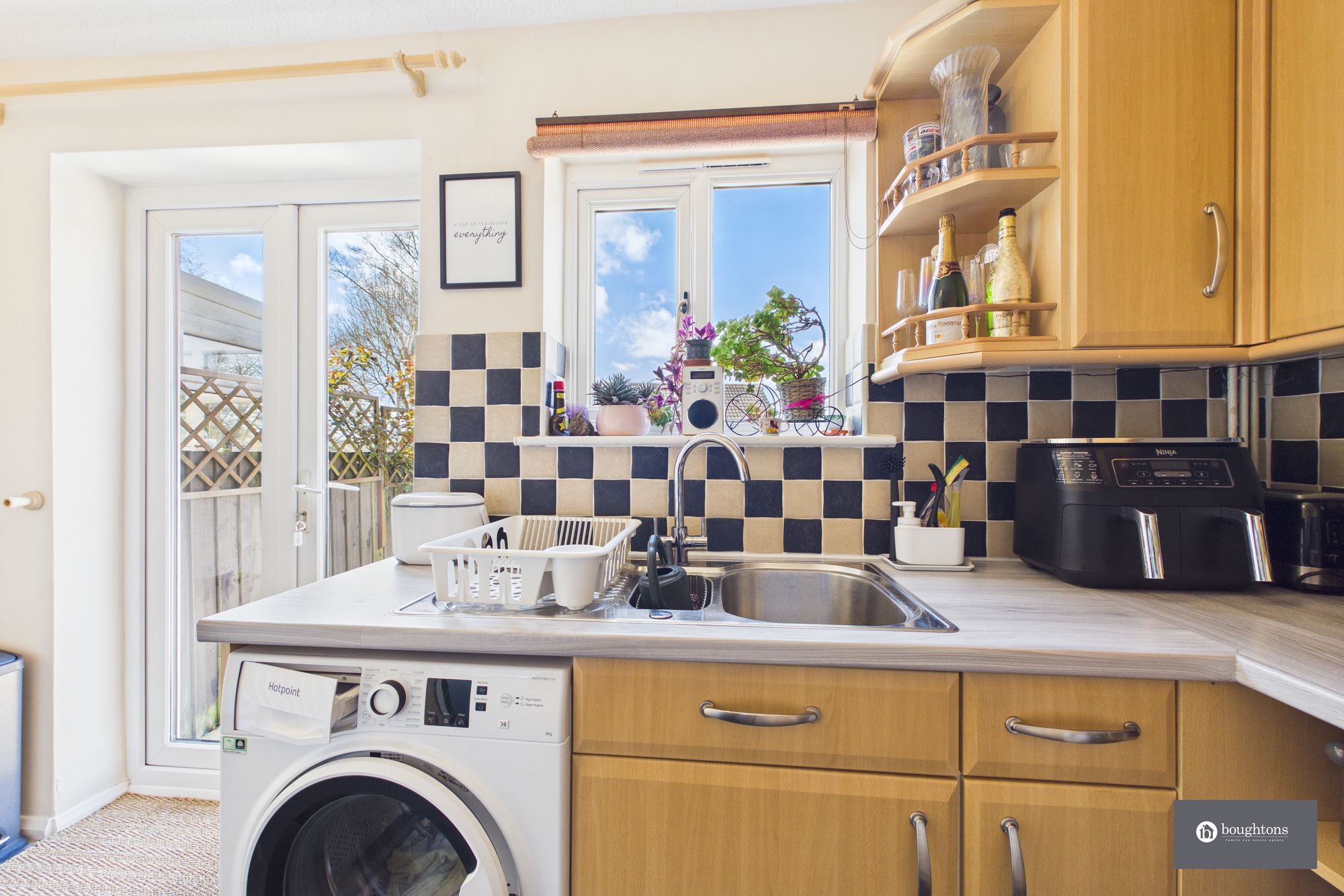 2 bed semi-detached house for sale in Bartlett Court, Brackley, NN13  - Property Image 10