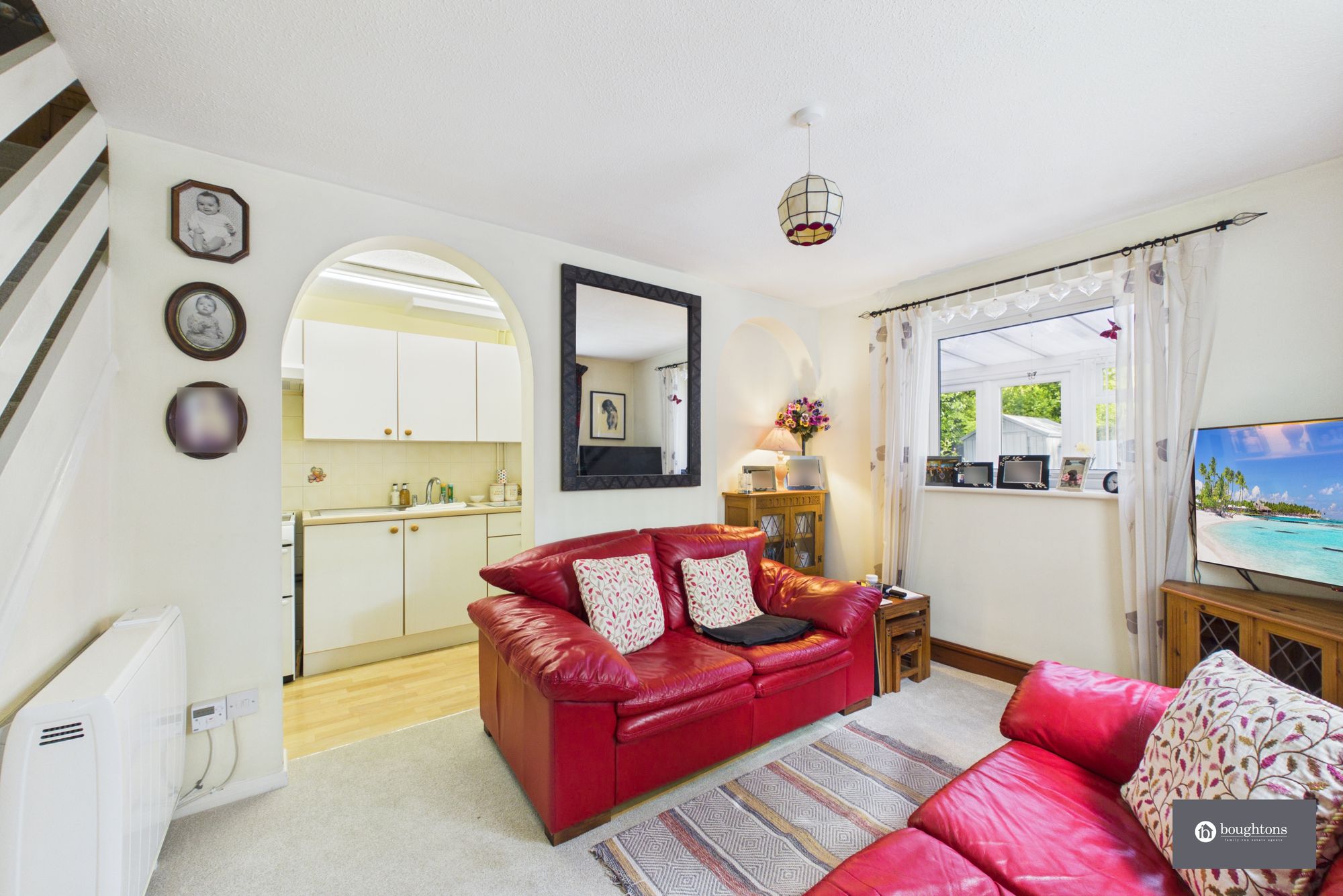 1 bed semi-detached house for sale in Meadow Gardens, Buckingham, MK18  - Property Image 3
