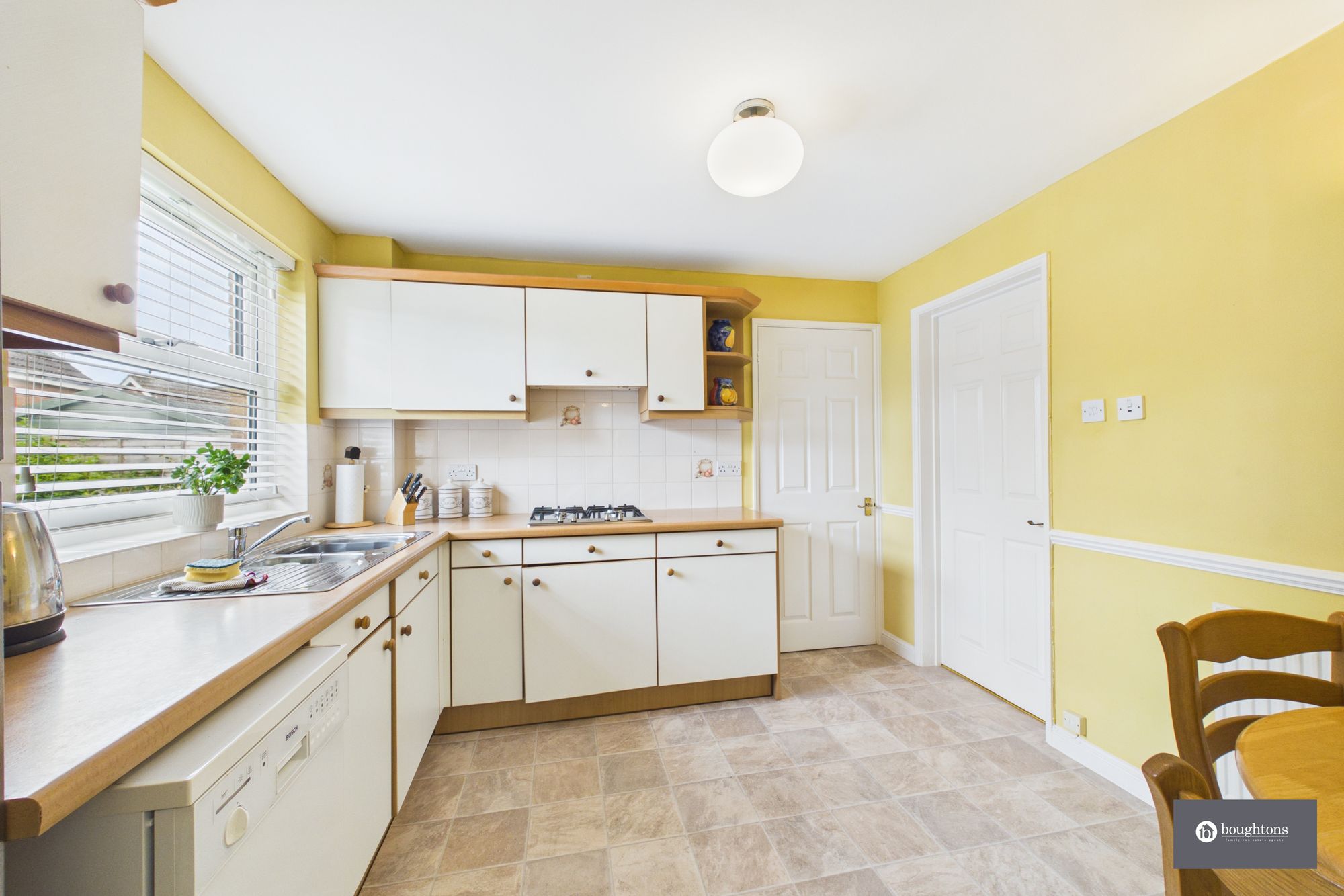 3 bed detached house for sale in Balliol Road, Brackley, NN13  - Property Image 9
