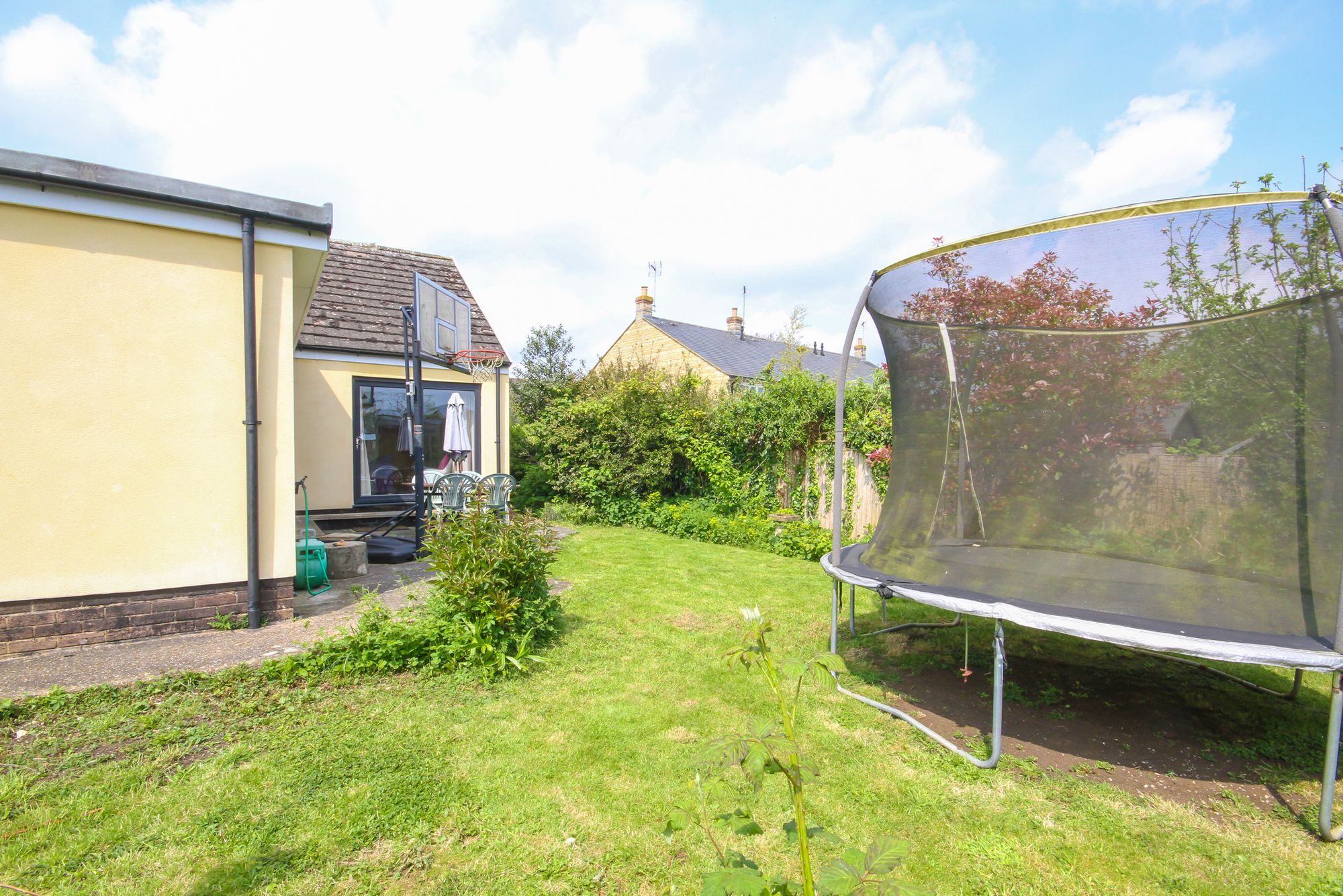 3 bed for sale in Rudgeway, Evenley, NN13  - Property Image 35