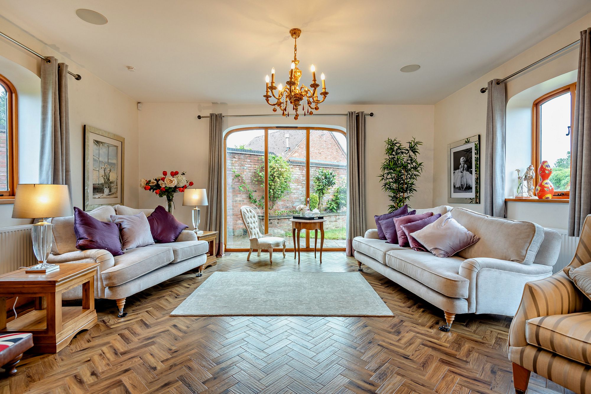4 bed house for sale in 1 Laights Barn, Worcester Road, DY10 8