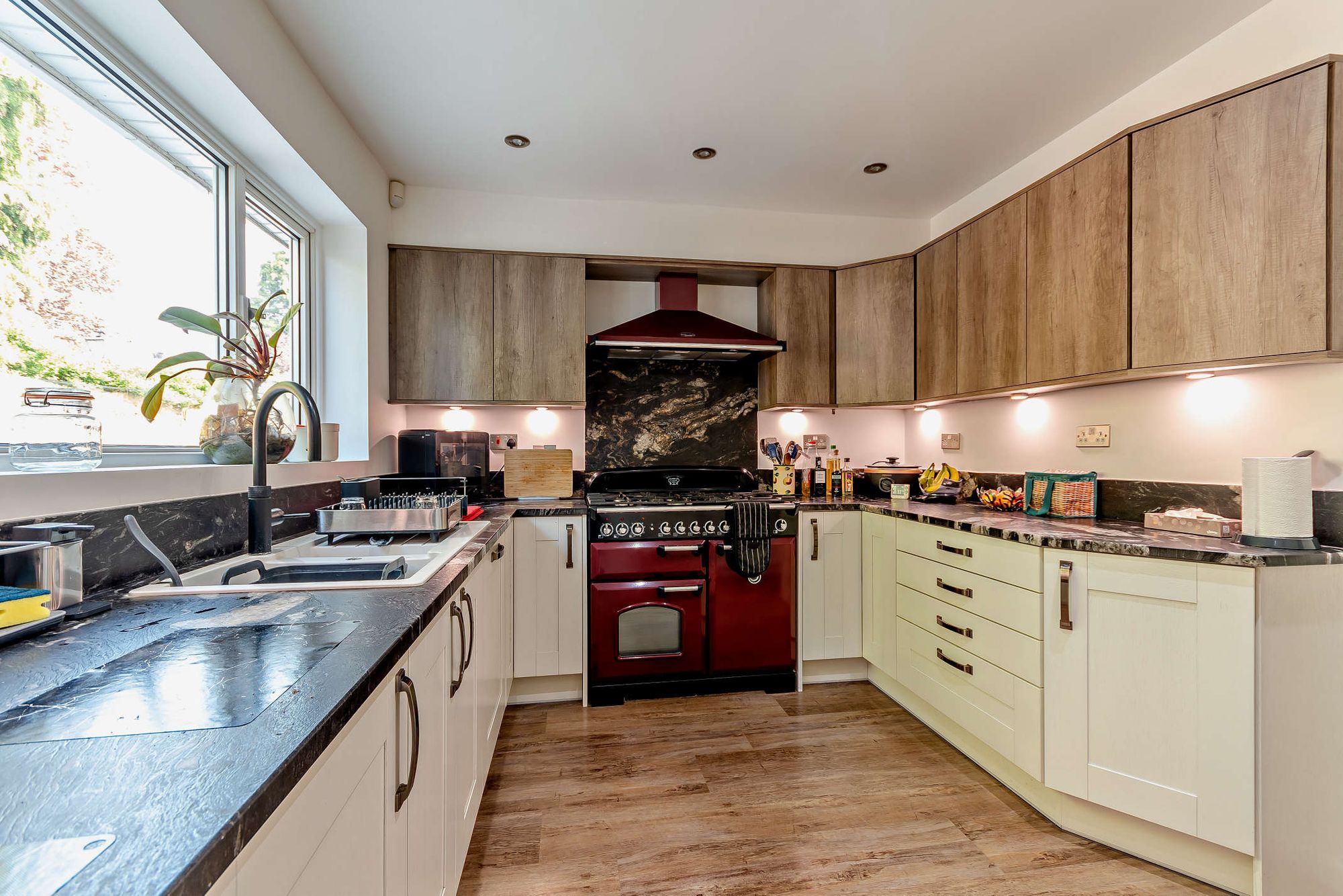 4 bed for sale in Osmaston Road, Stourbridge, DY8  - Property Image 3