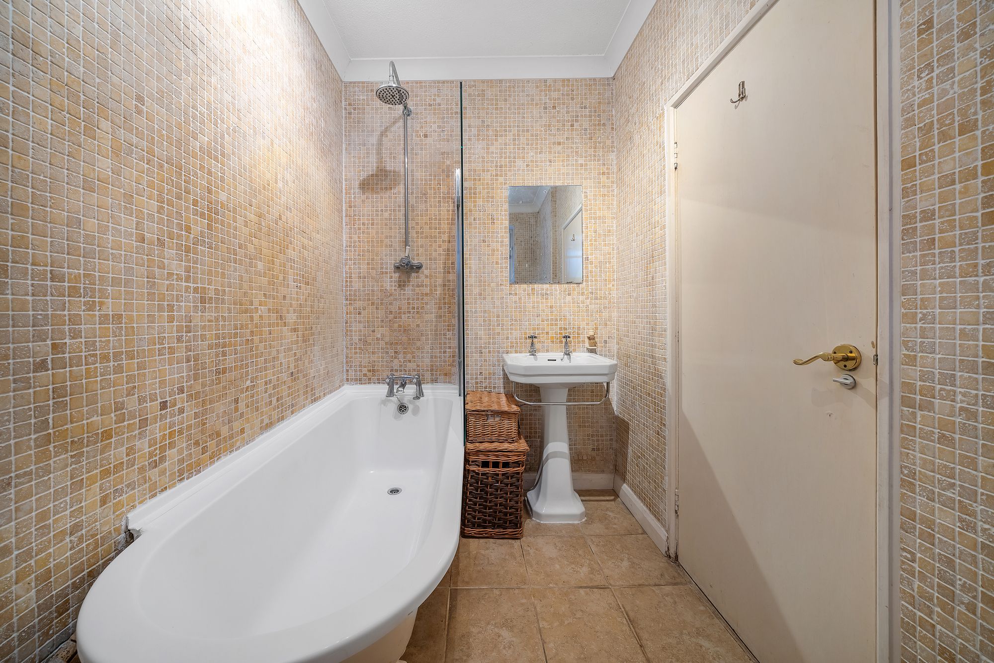 2 bed flat for sale in Vicarage Crescent, Winfield House Vicarage Crescent, SW11 4
