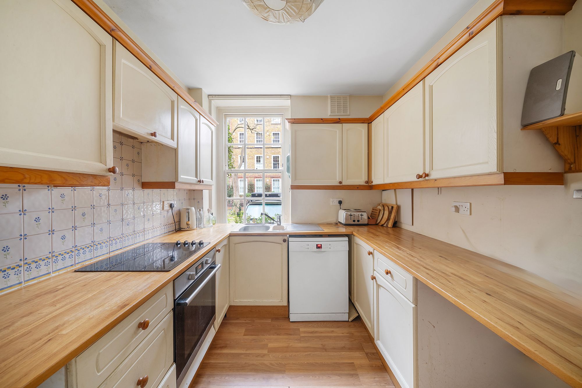 2 bed flat for sale in Vicarage Crescent, Winfield House Vicarage Crescent, SW11 2