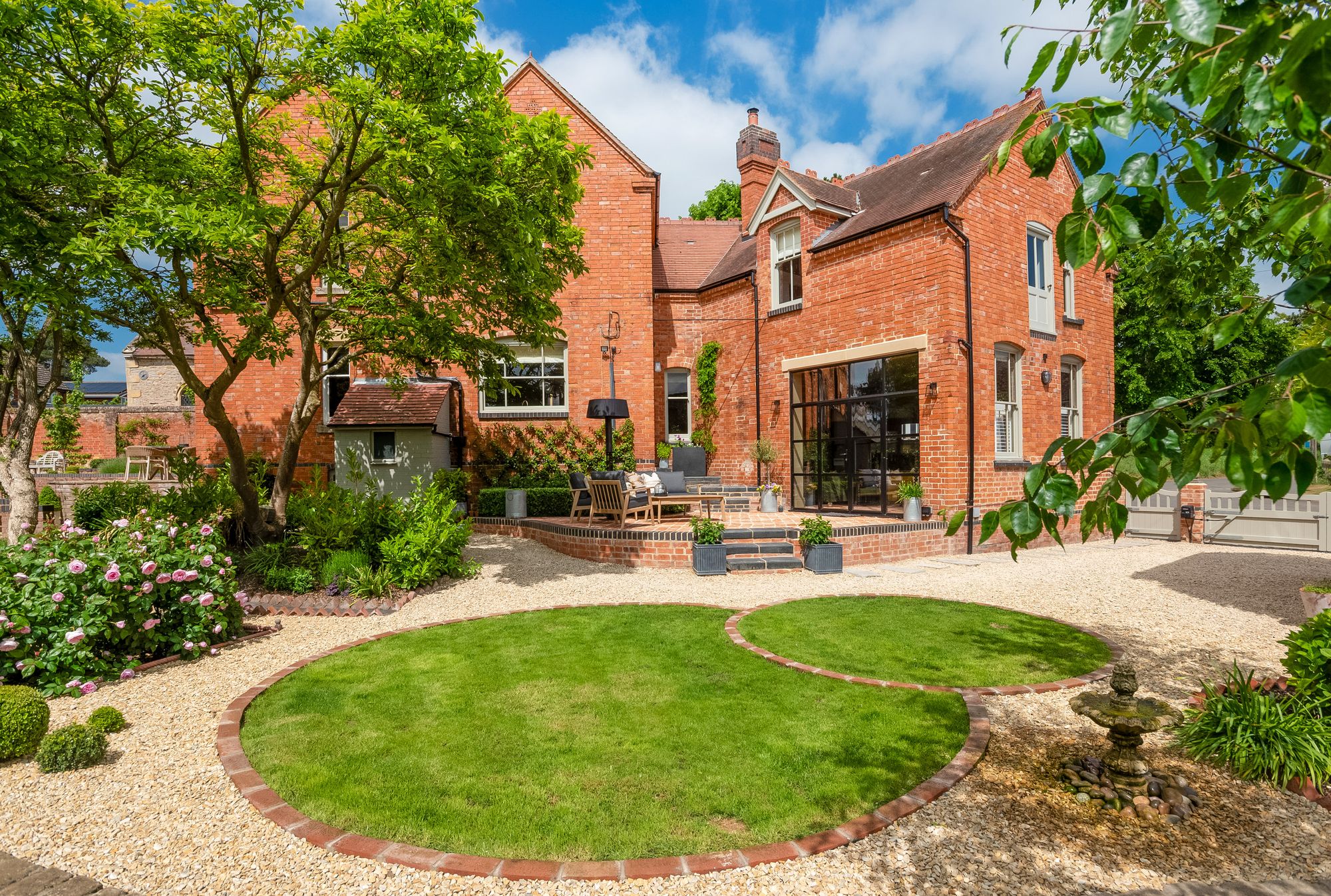5 bed detached house for sale in Brook Lane, Charlton, WR10 - Property Image 1