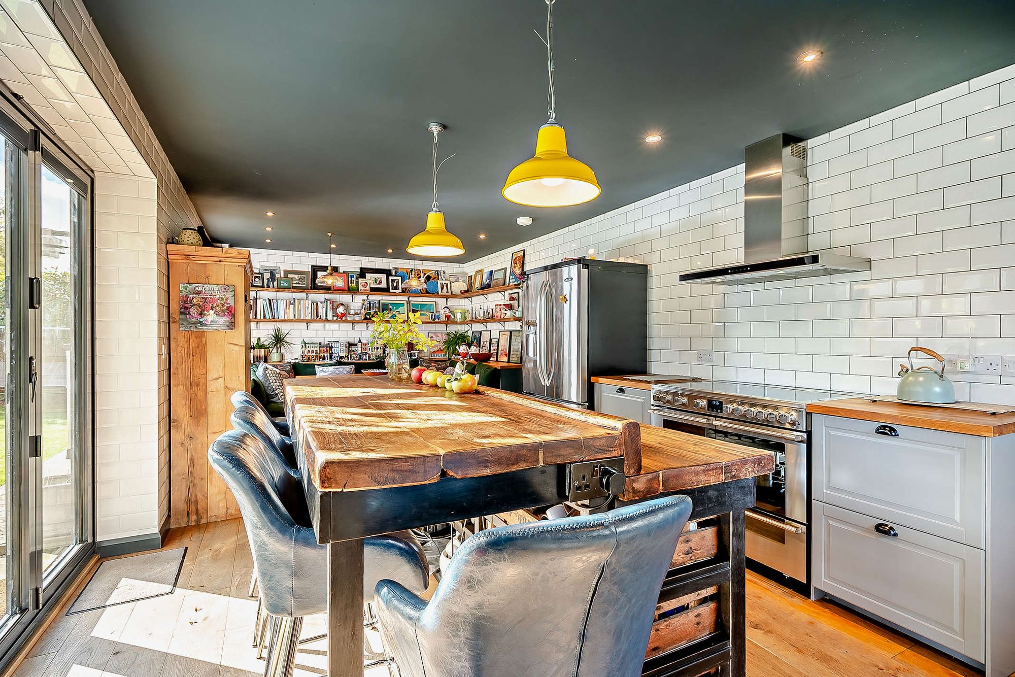 4 bed barn conversion for sale in Queen Street, Halford, CV36 12