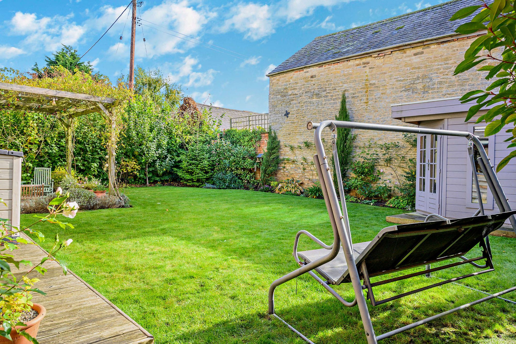 4 bed barn conversion for sale in Queen Street, Halford, CV36 67