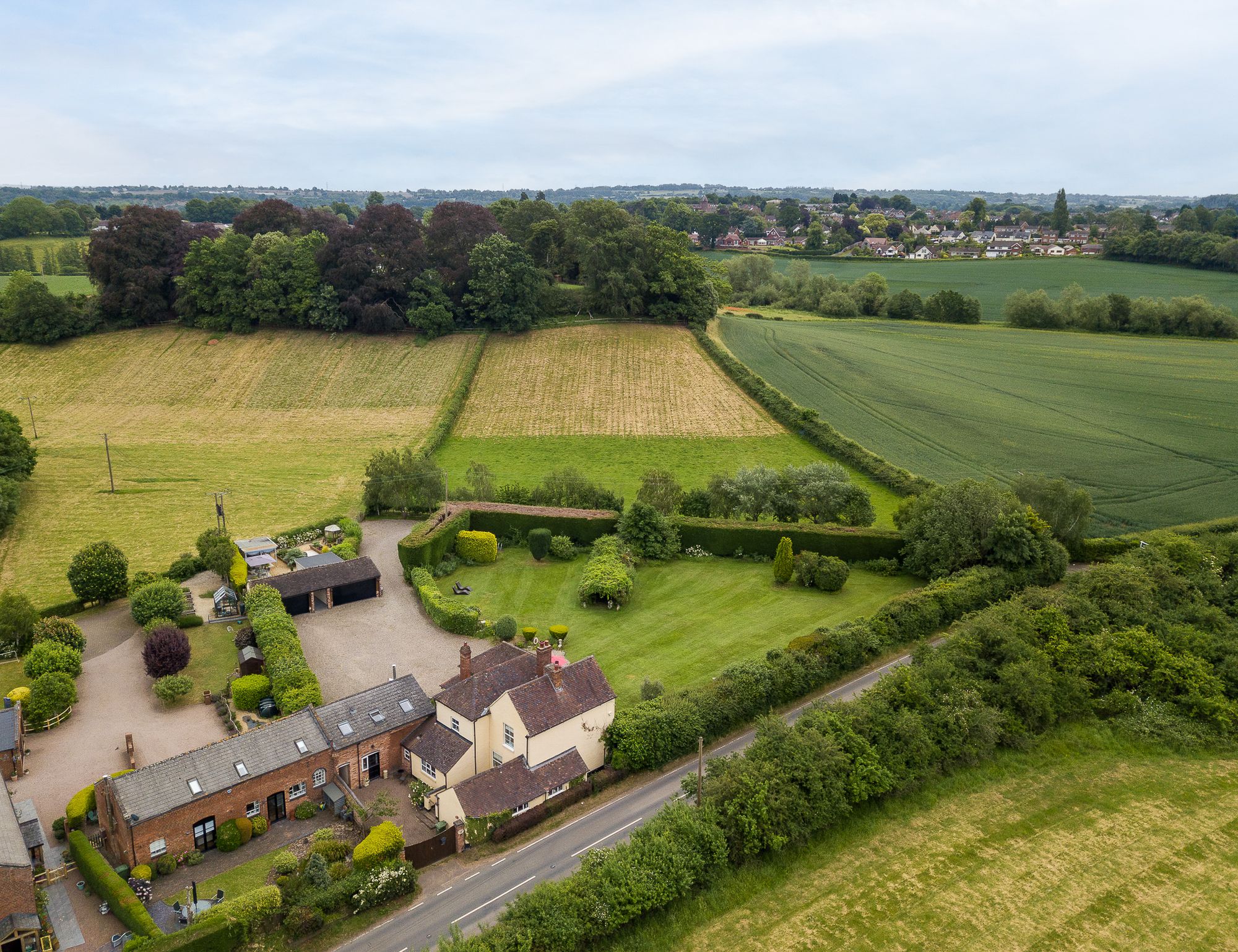 6 bed detached house for sale in Ribbesford Road, Areley Kings, DY13  - Property Image 38