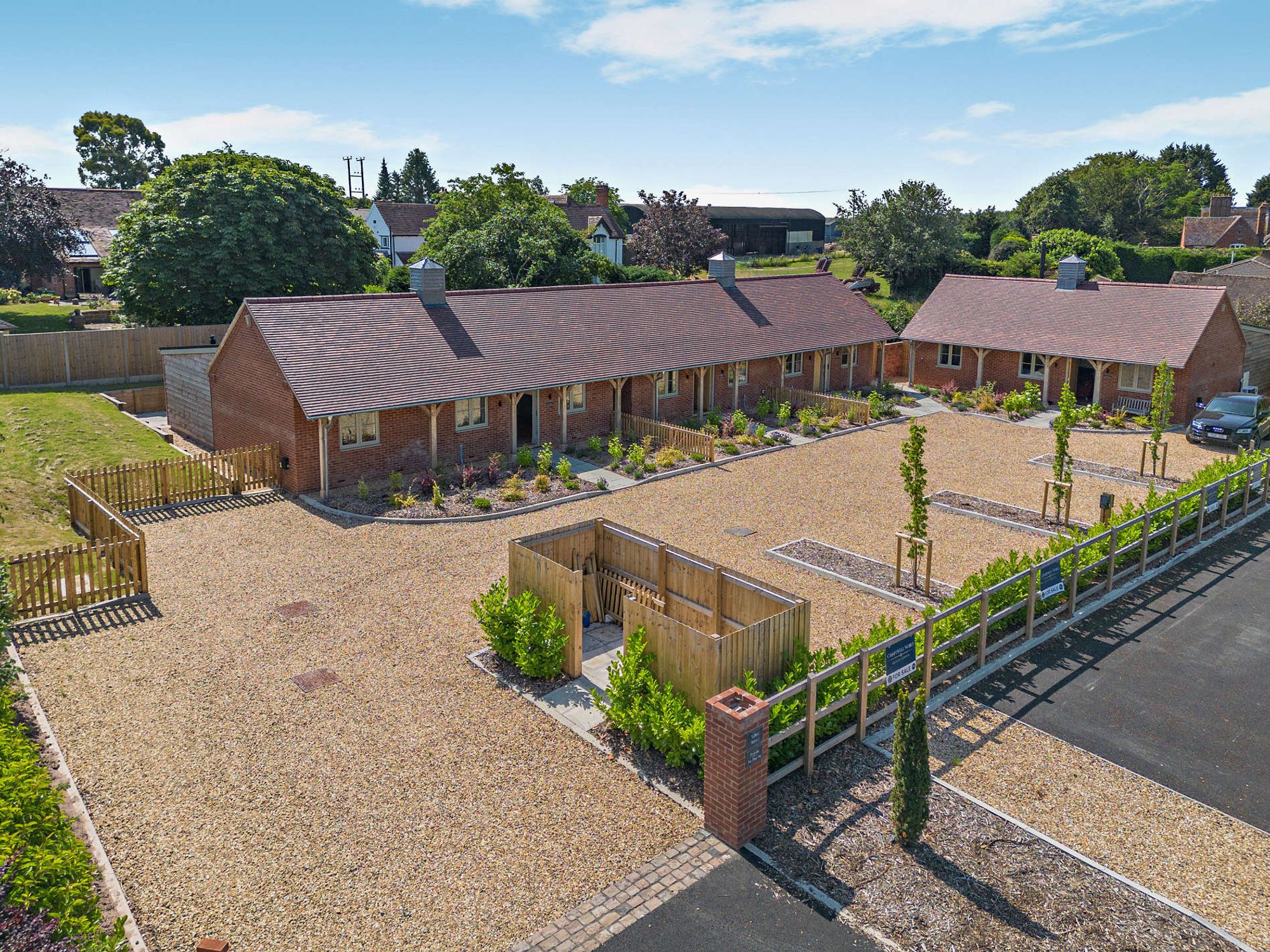 2 bed bungalow for sale in The Village, Chaddesley Corbett, DY10  - Property Image 8