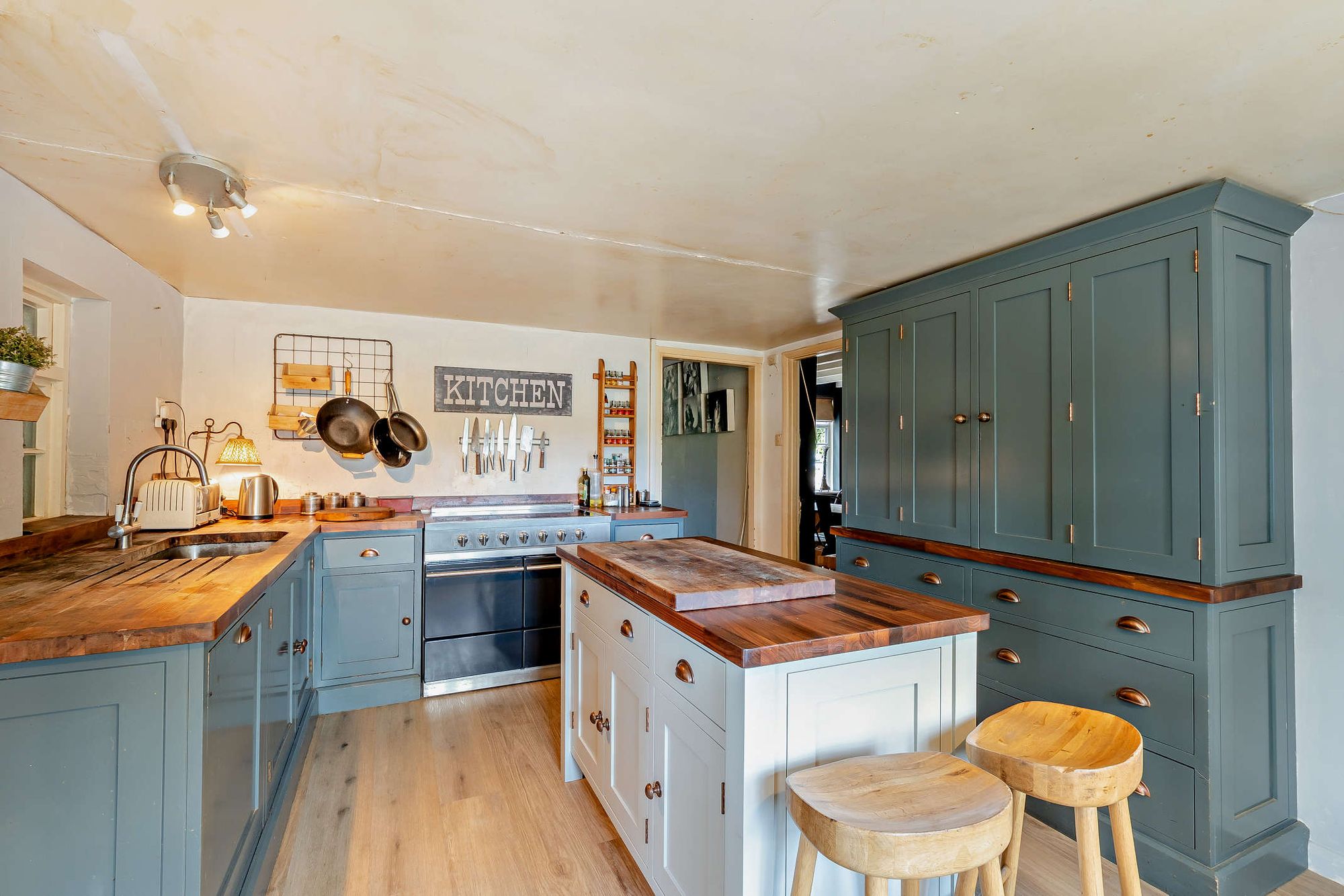 4 bed detached house for sale in Flistridge Road, Upper Minety, SN16 9