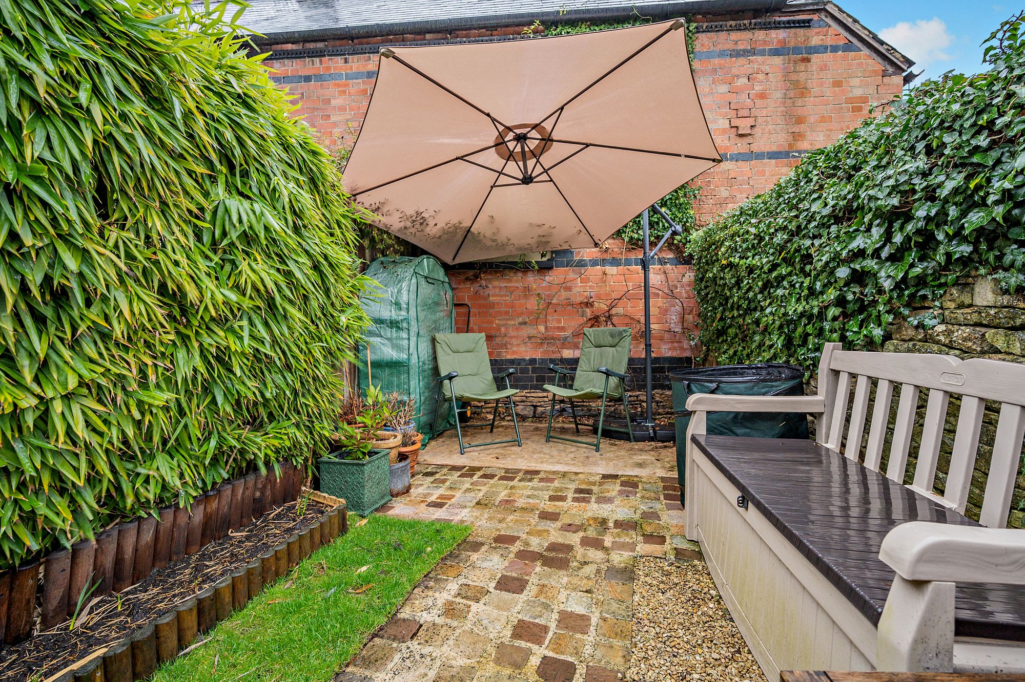 3 bed mid-terraced house for sale in 5 Park Street, Charlbury, OX7 3