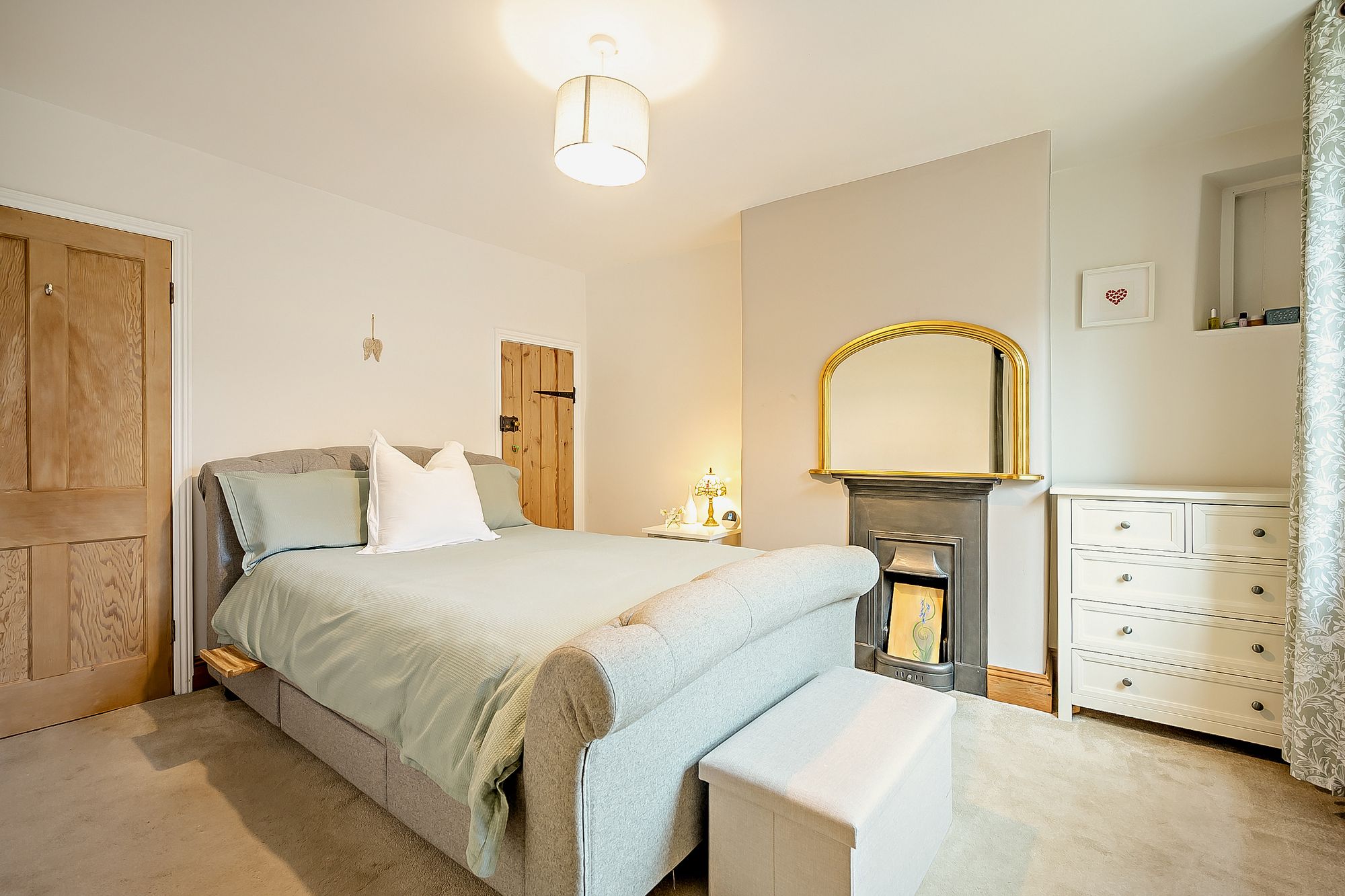 3 bed mid-terraced house for sale in 5 Park Street, Charlbury, OX7 9