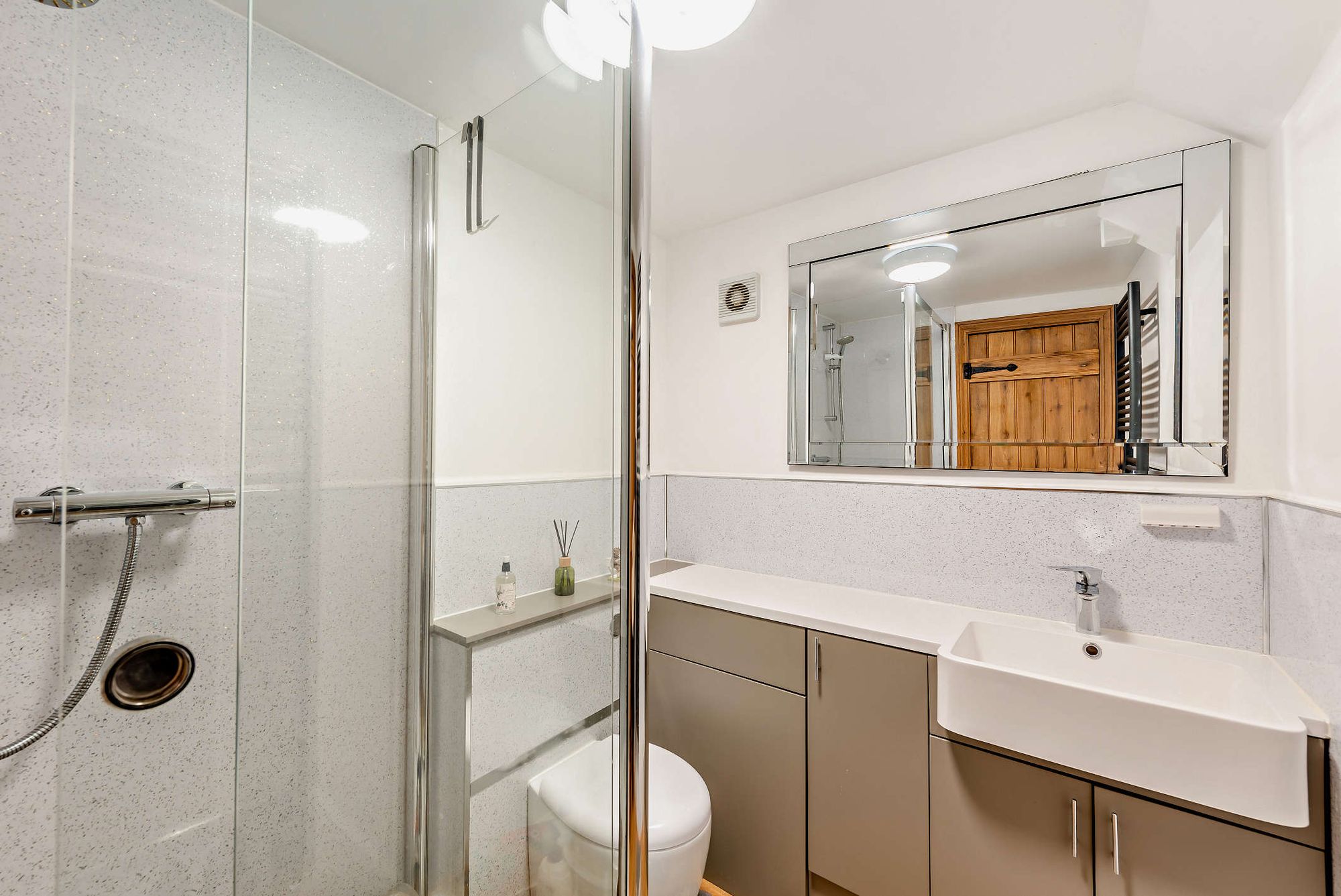 7 bed house for sale in Erbistock, Wrexham, LL13 18