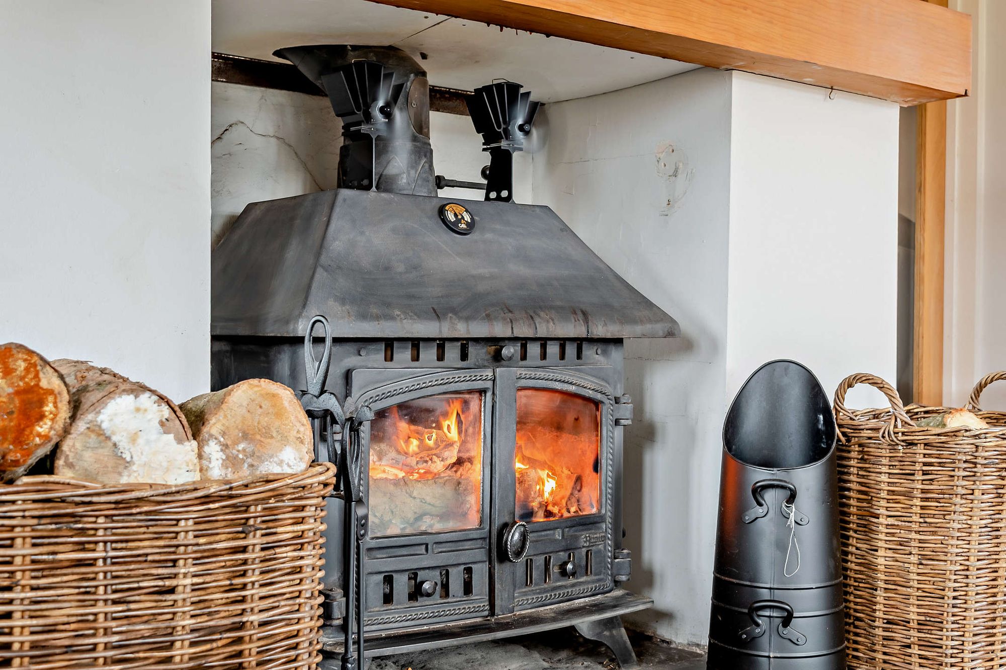 7 bed house for sale in Erbistock, Wrexham, LL13 11