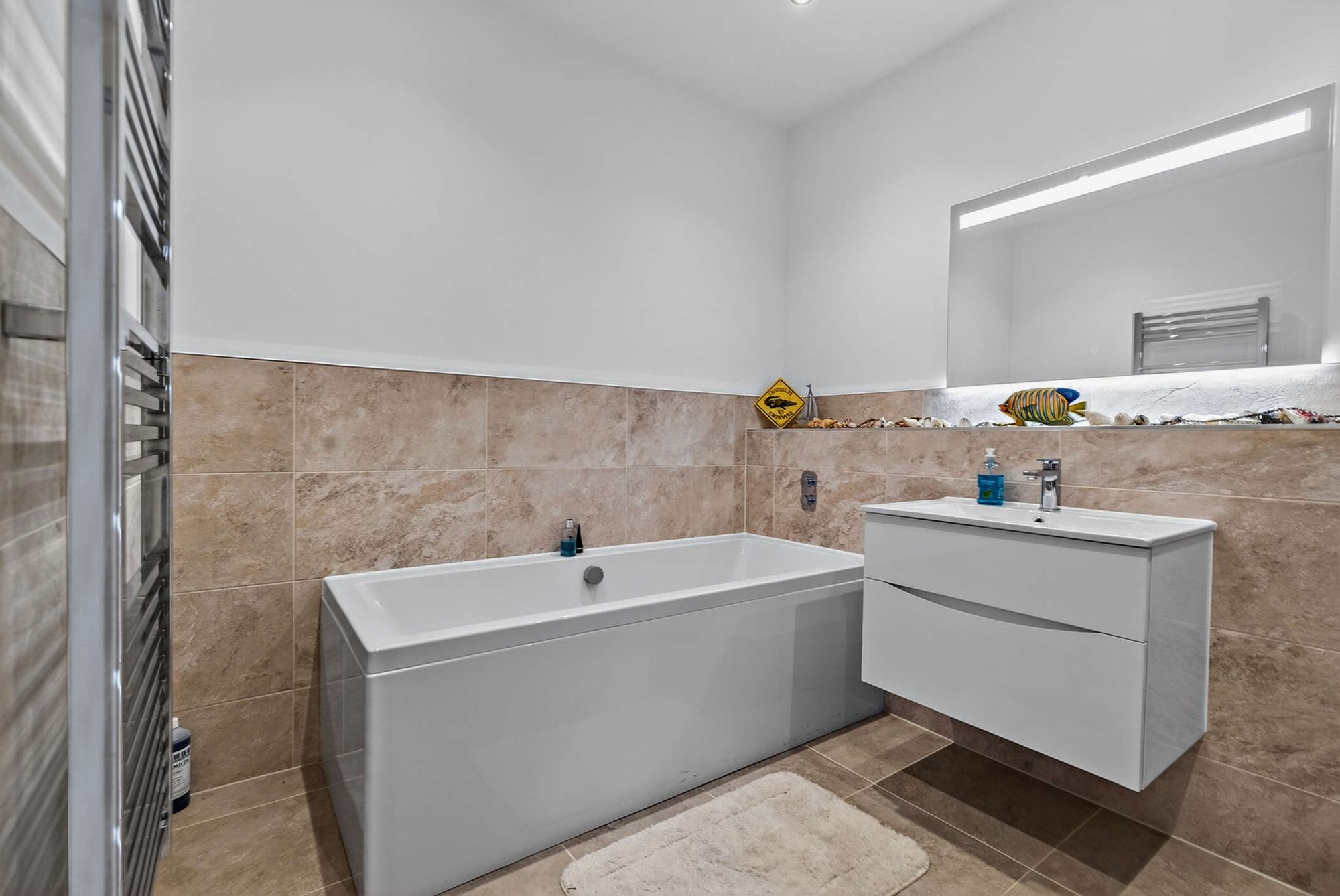 4 bed detached house for sale in Stourport Road, Great Witley, WR6 19