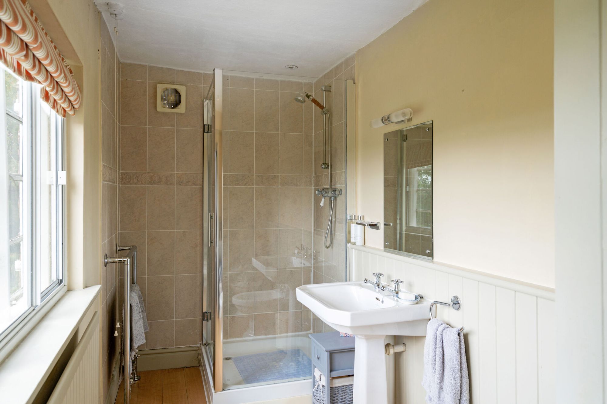 6 bed detached house for sale in Well Lane, Little Witley, WR6  - Property Image 12