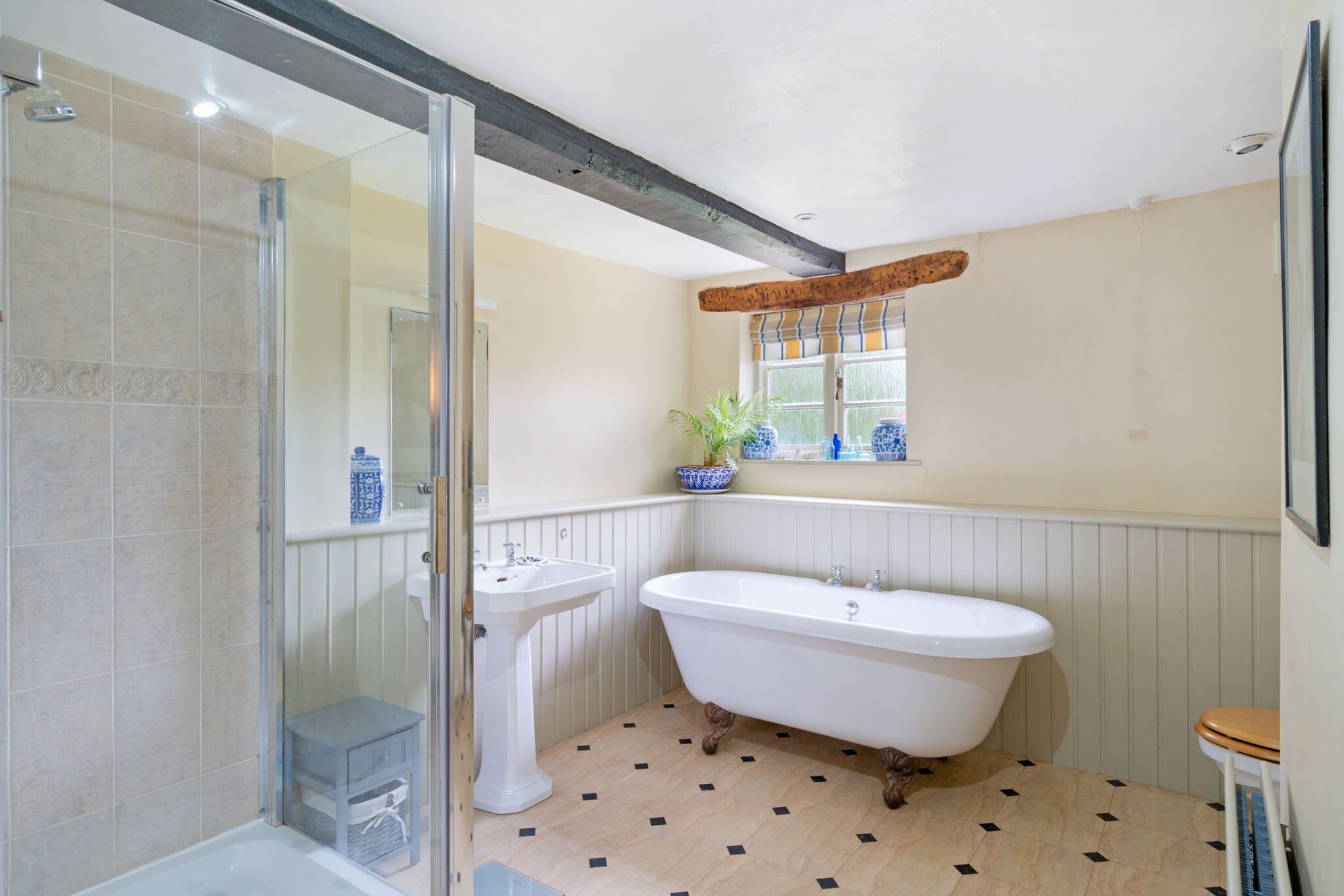 6 bed detached house for sale in Well Lane, Little Witley, WR6  - Property Image 14