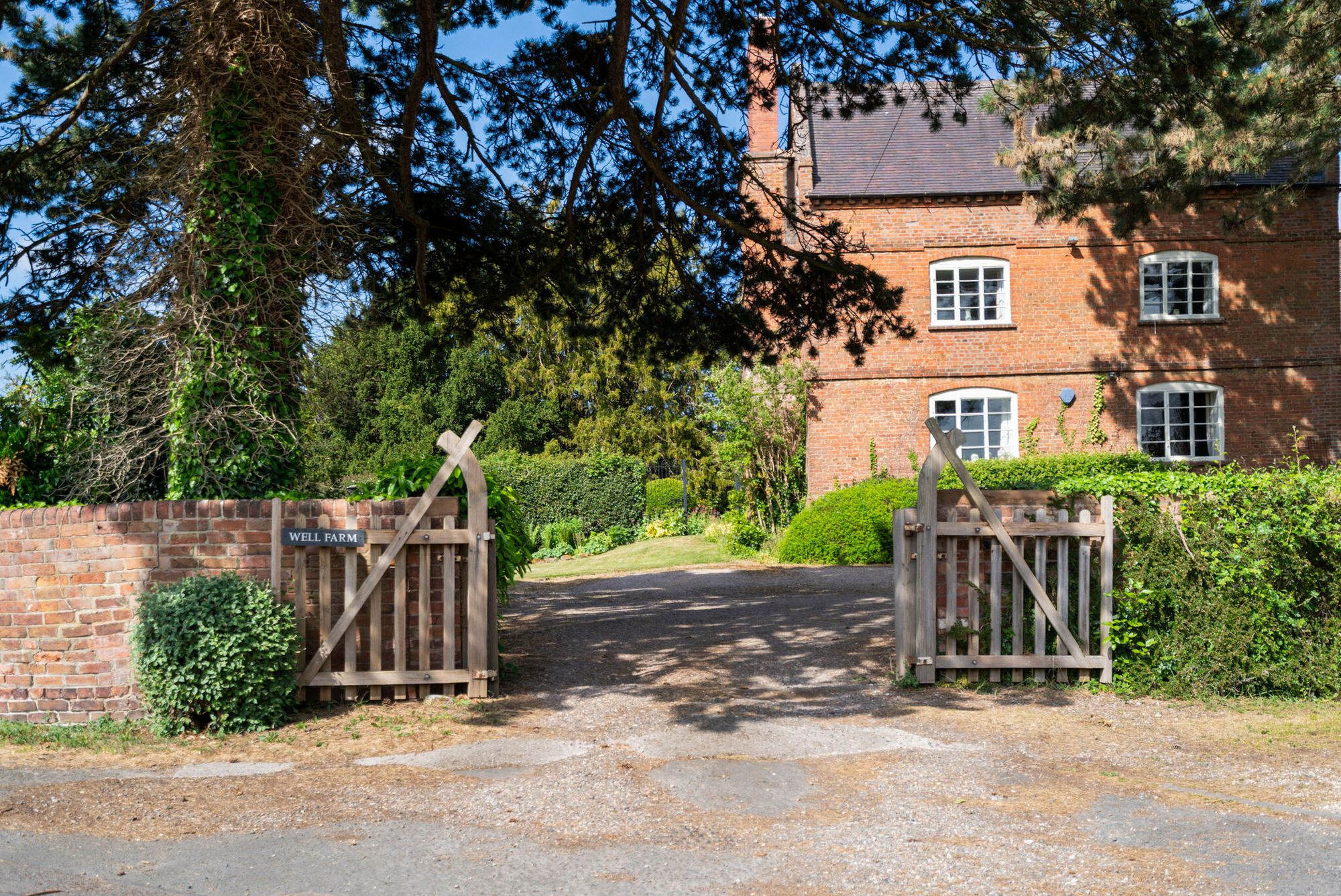 6 bed detached house for sale in Well Lane, Little Witley, WR6  - Property Image 5