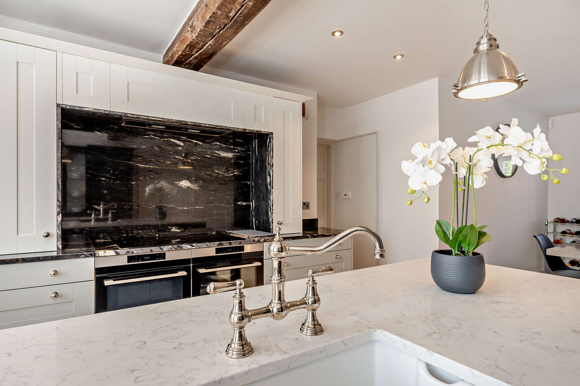 6 bed detached house for sale in Cutnall Green, Droitwich, WR9  - Property Image 6