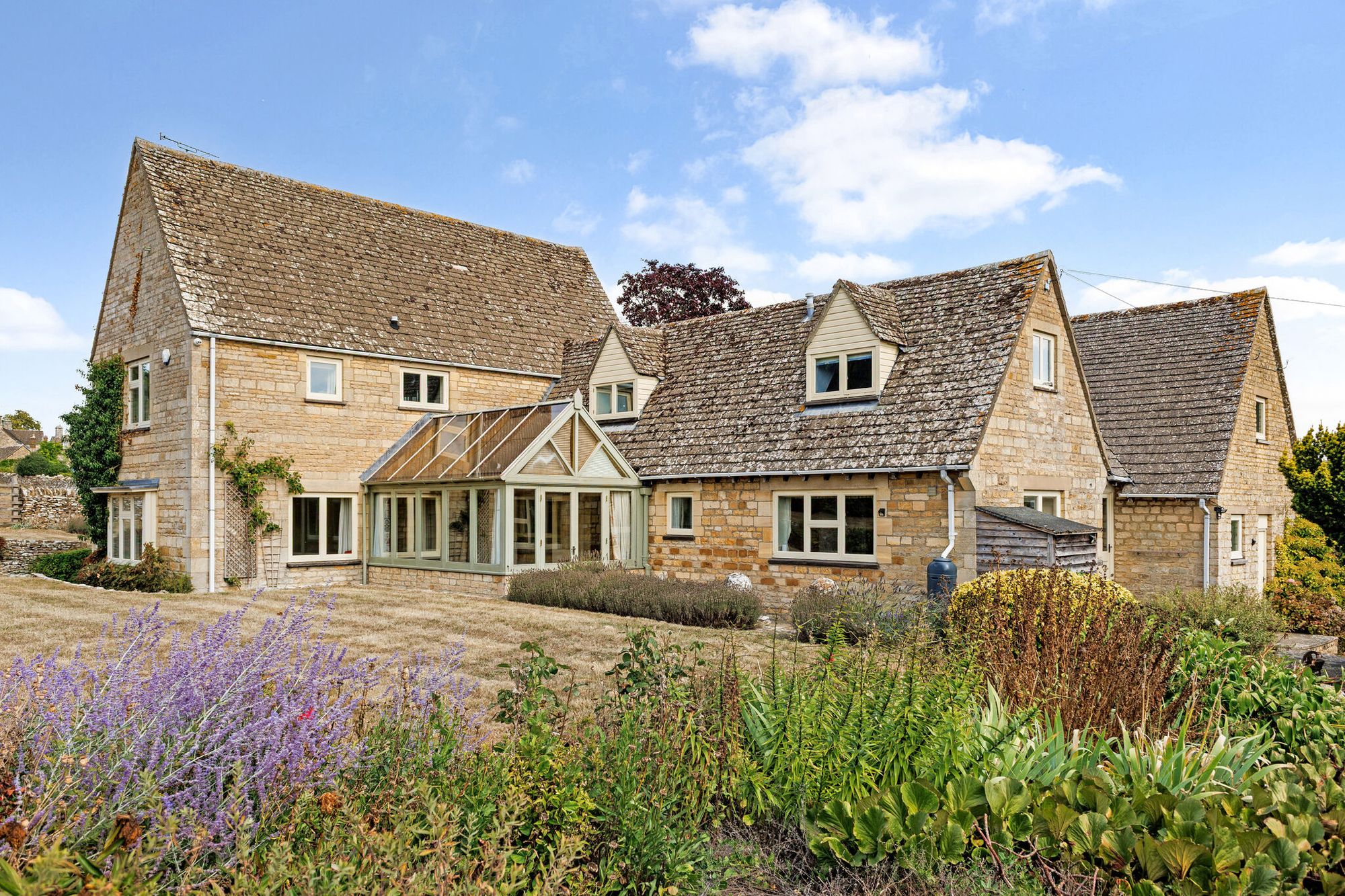 6 bed detached house for sale in Main Street, Coln St. Aldwyns, GL7 - Property Image 1