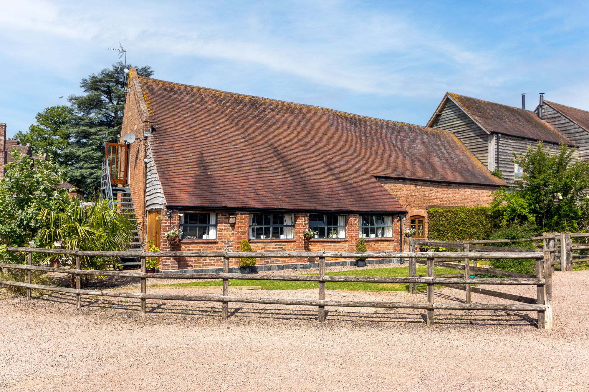 4 bed barn conversion for sale in Stanford Bridge, Worcester, WR6  - Property Image 17