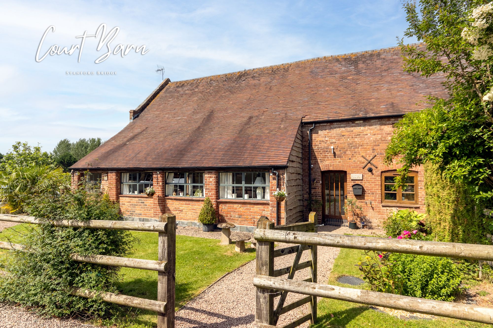 4 bed barn conversion for sale in Stanford Bridge, Worcester, WR6 21