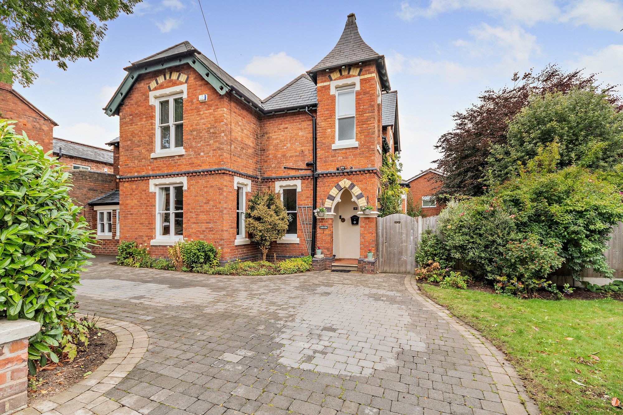 4 bed detached house for sale in Pargeter Street, Stourbridge, DY8 25