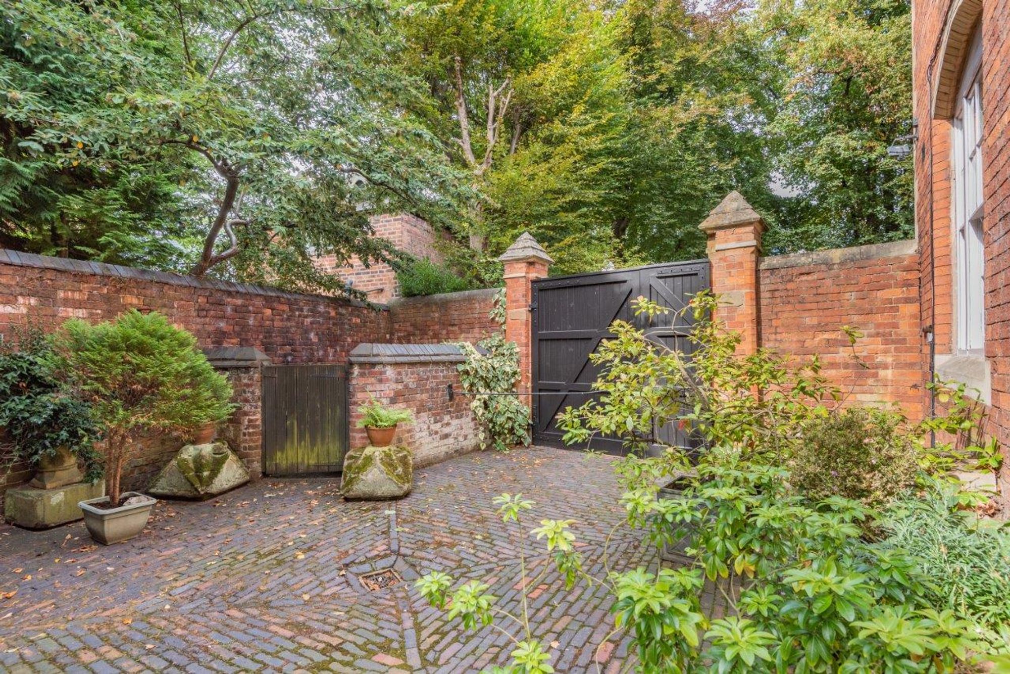 8 bed detached house for sale in Carpenter Road, Birmingham, B15  - Property Image 37