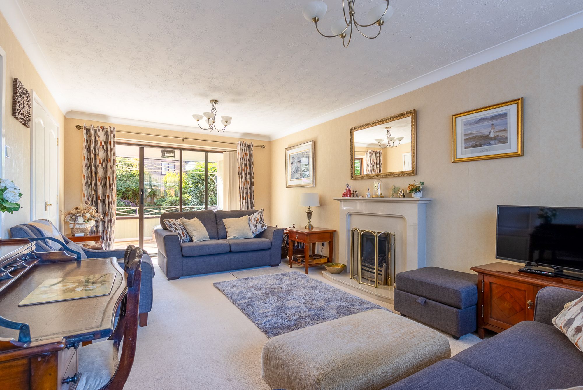 5 bed detached house for sale in Primrose Crescent, Worcester, WR5 2