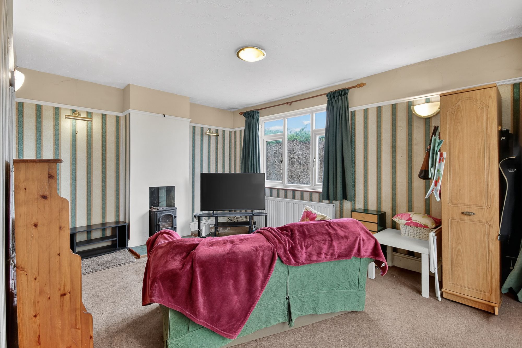 2 bed detached bungalow for sale in Cleeve Road, North Littleton, WR11  - Property Image 3