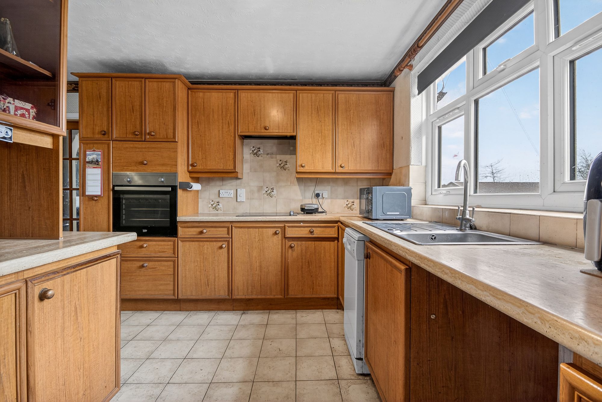 2 bed detached bungalow for sale in Cleeve Road, North Littleton, WR11  - Property Image 5