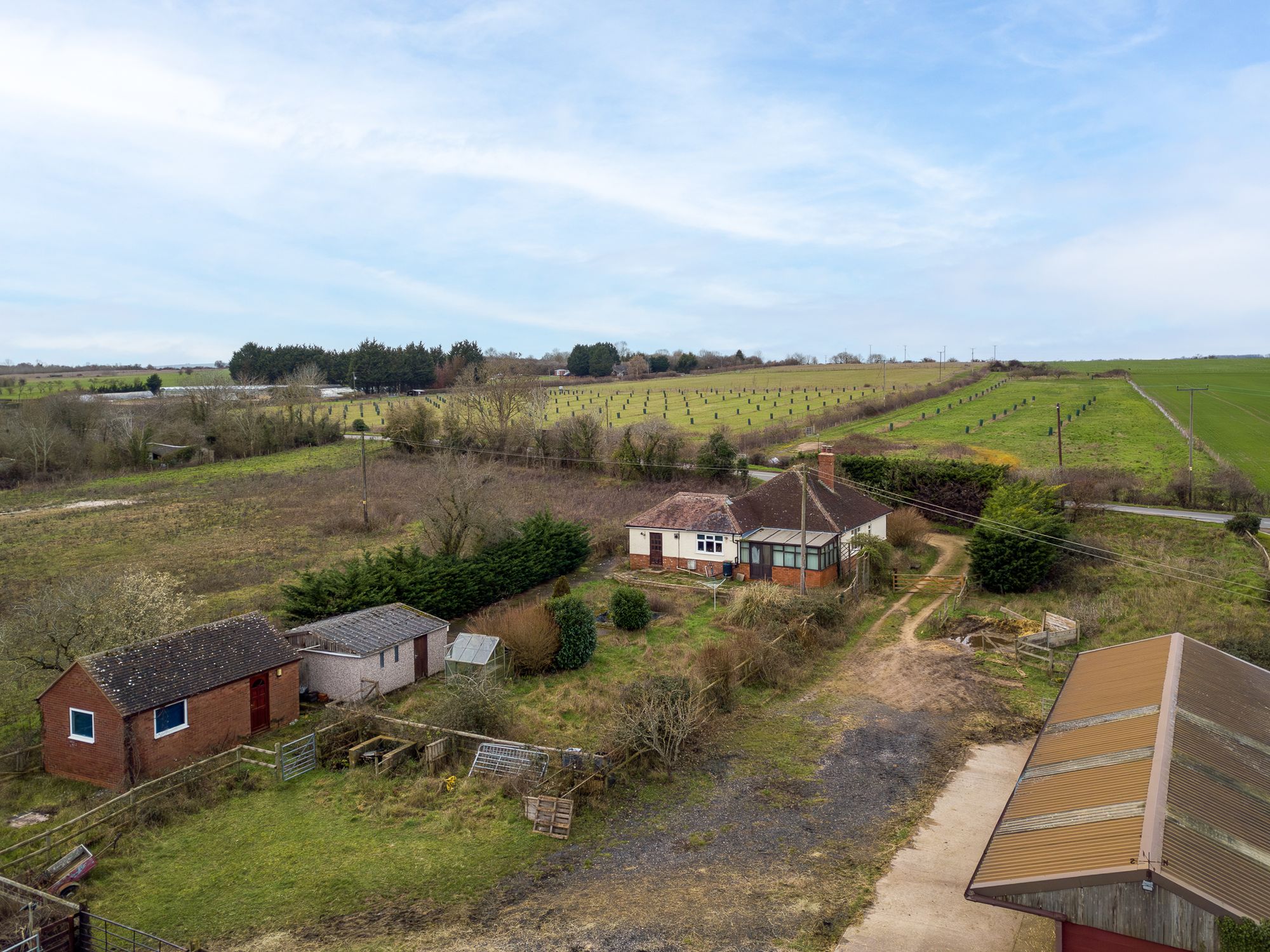 2 bed detached bungalow for sale in Cleeve Road, North Littleton, WR11 17