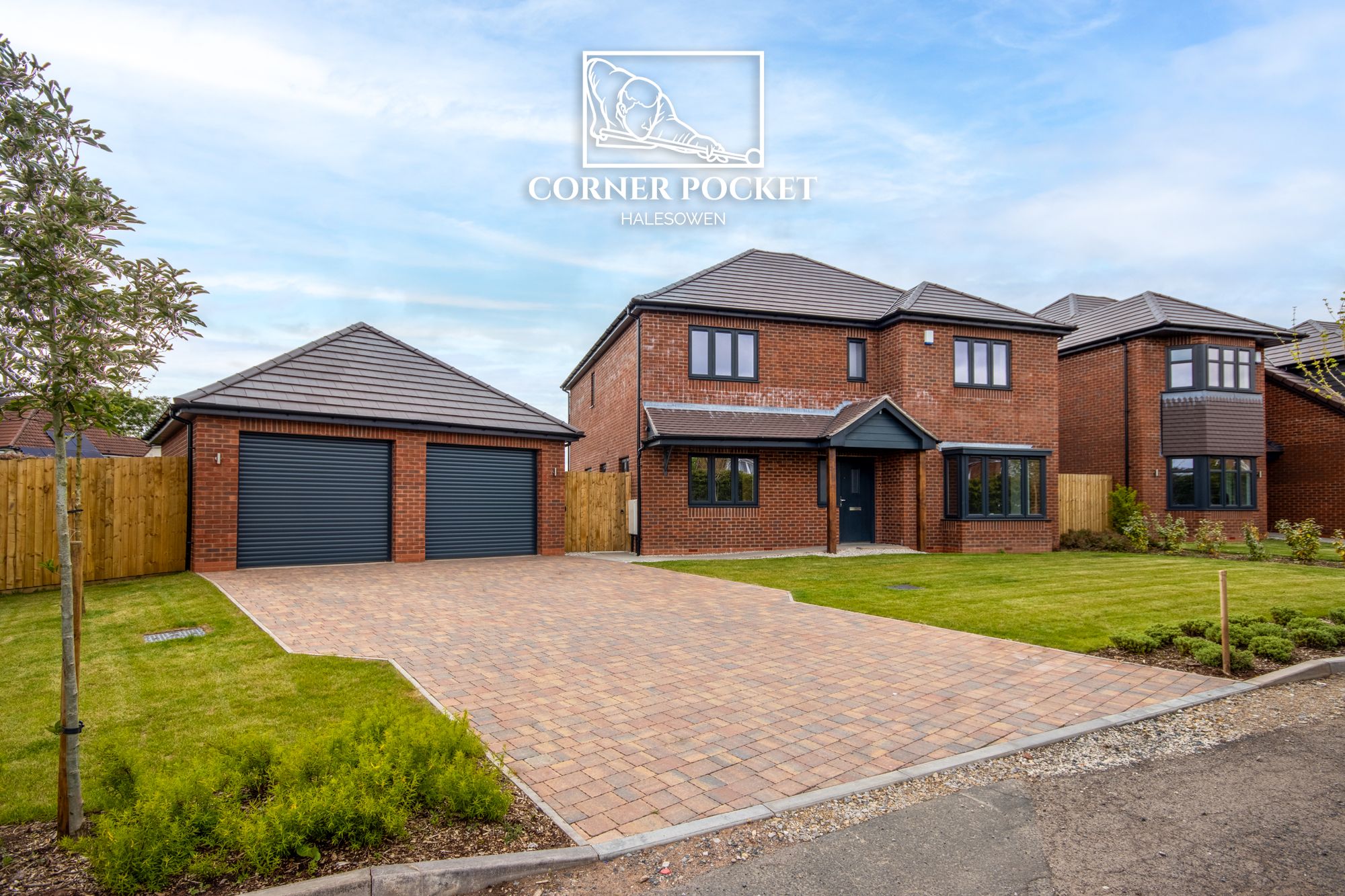 4 bed detached house for sale in Kent Road, Halesowen, B62  - Property Image 1