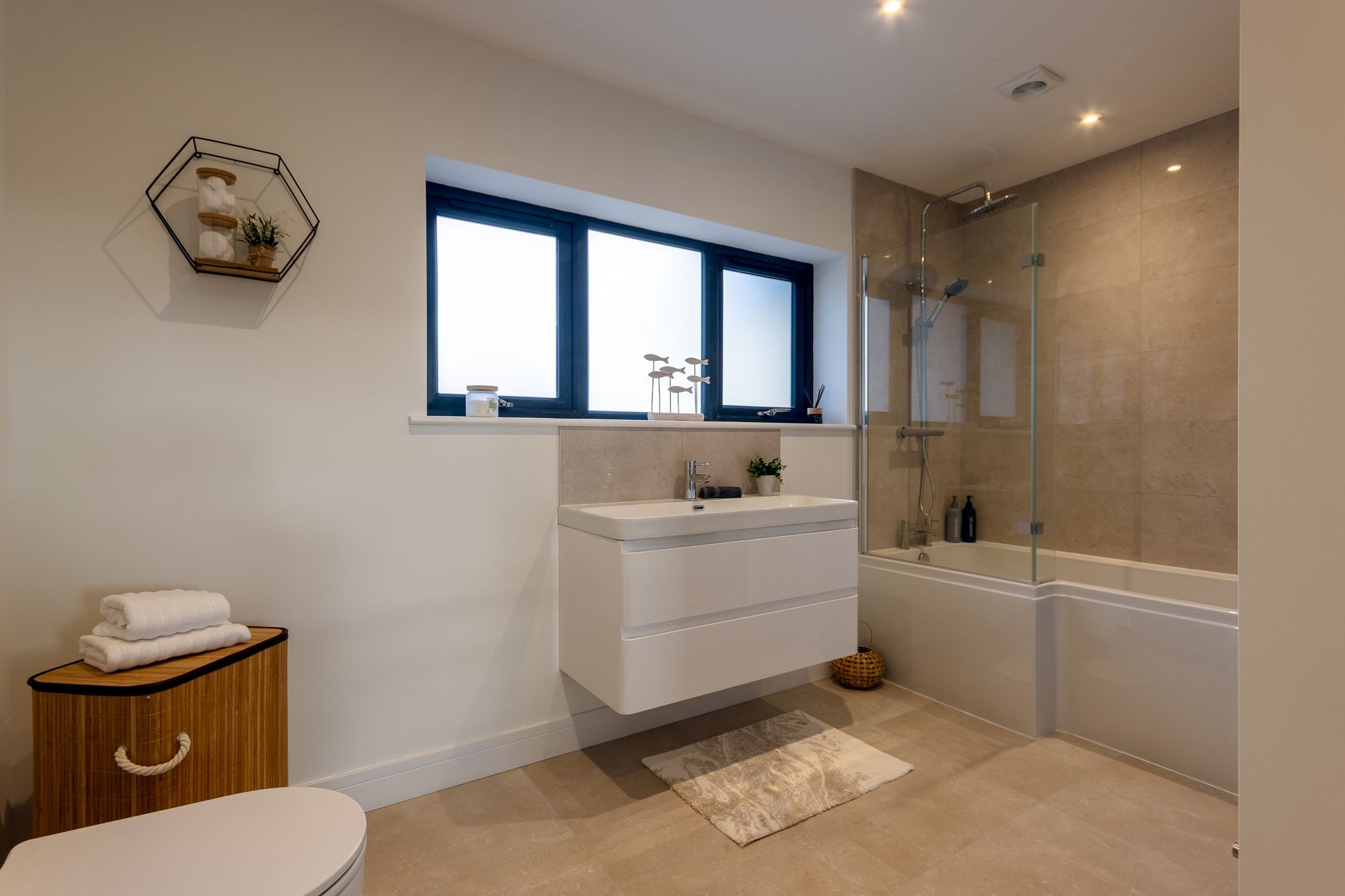 4 bed house for sale in Leigh Sinton, Malvern, WR13 16