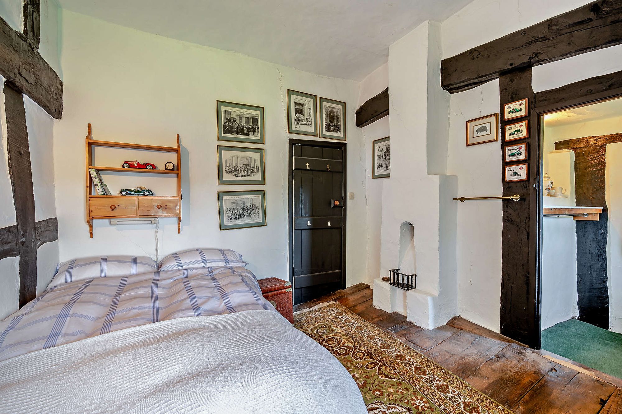 4 bed detached house for sale in Abbots Morton, Worcester, WR7 11