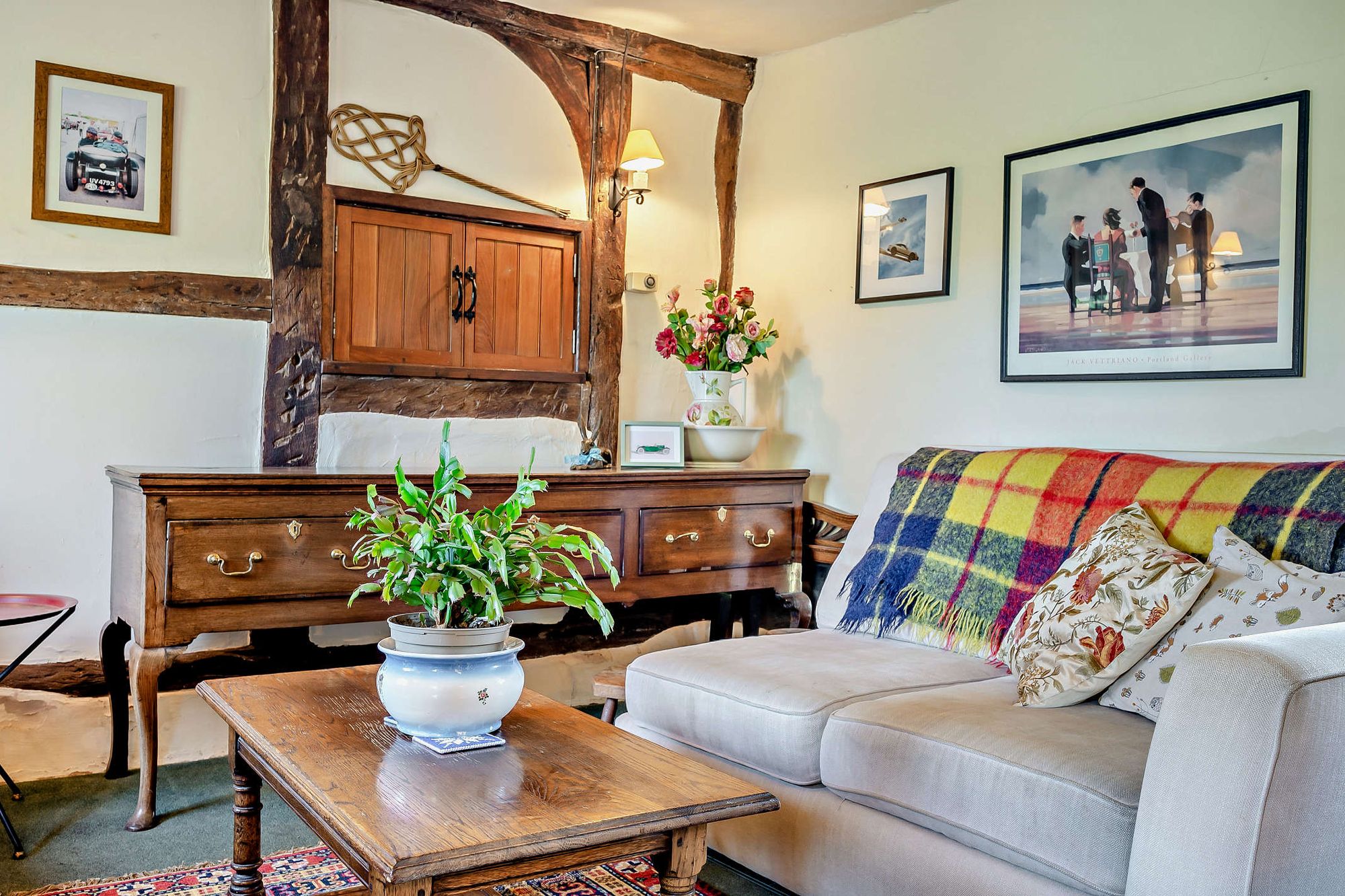 4 bed detached house for sale in Abbots Morton, Worcester, WR7 6