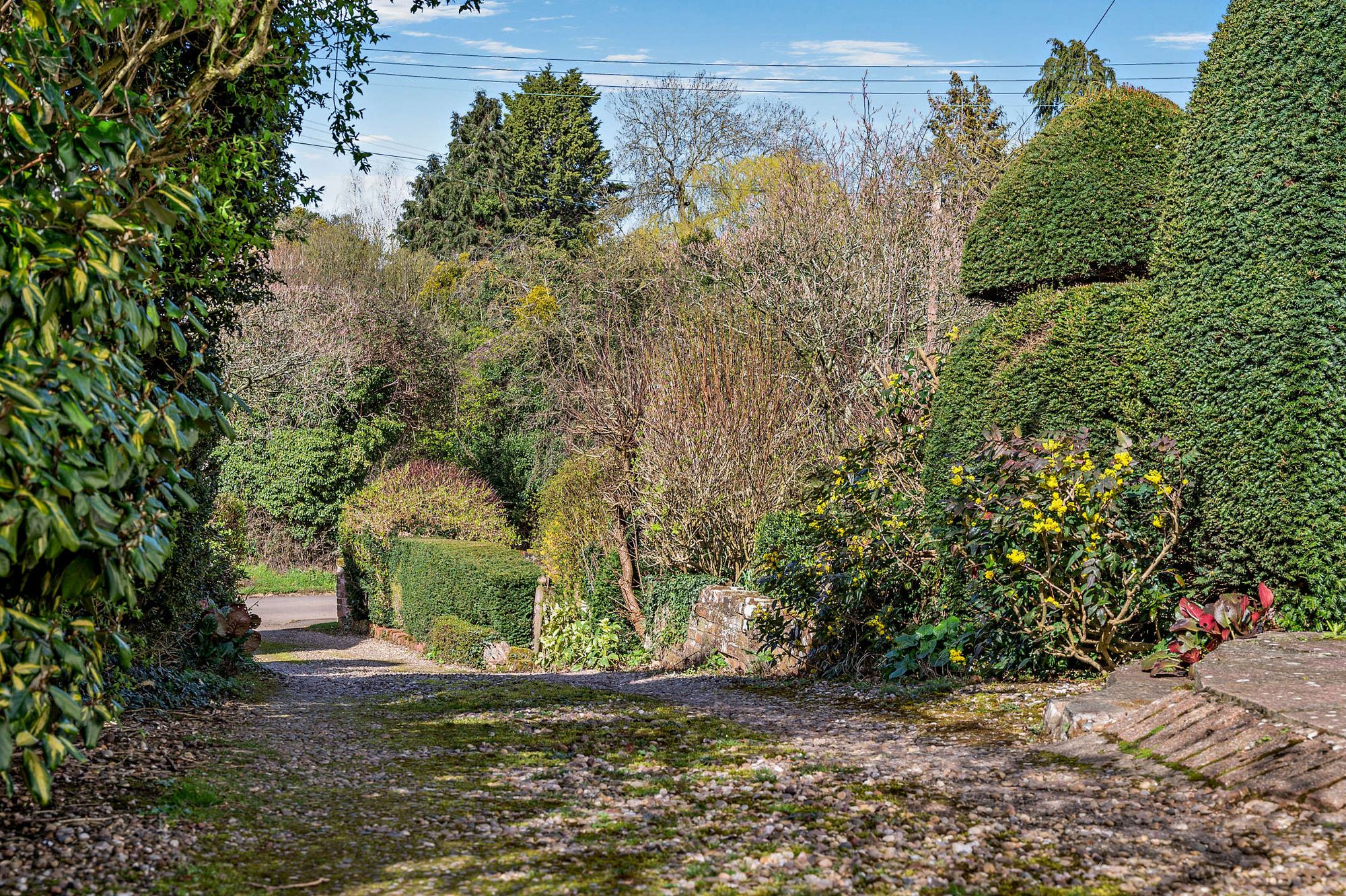 4 bed detached house for sale in Abbots Morton, Worcester, WR7 15