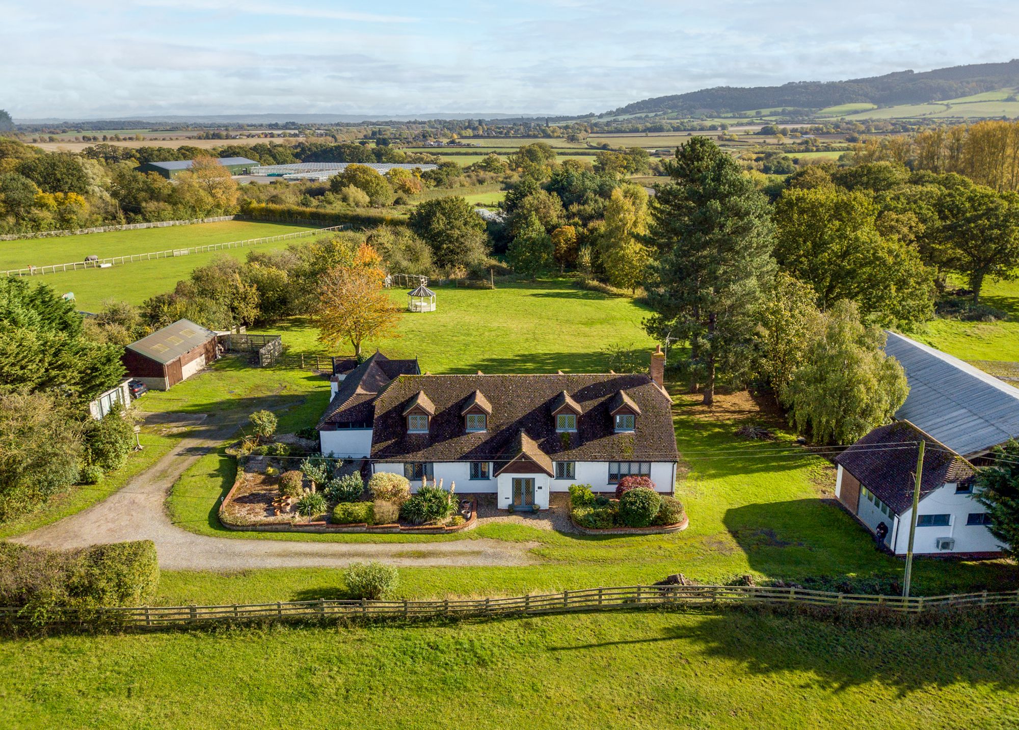 5 bed detached house for sale in Wellscroft, 2 Goodleigh Hill, Pershore, WR10 3HE  - Property Image 2