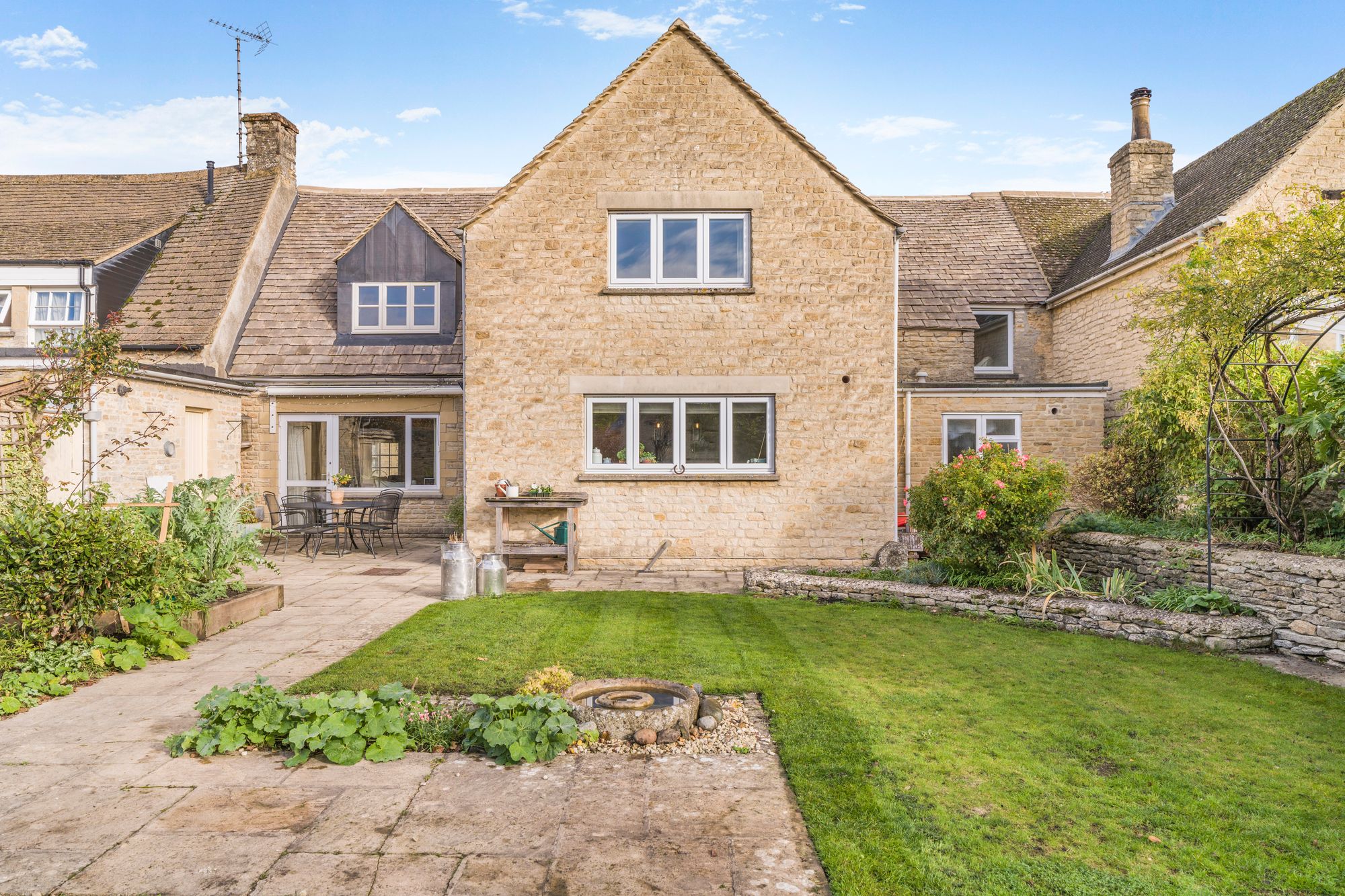 4 bed mid-terraced house for sale in Ballantrae, Back Lane, Fairford, GL7 - Property Image 1