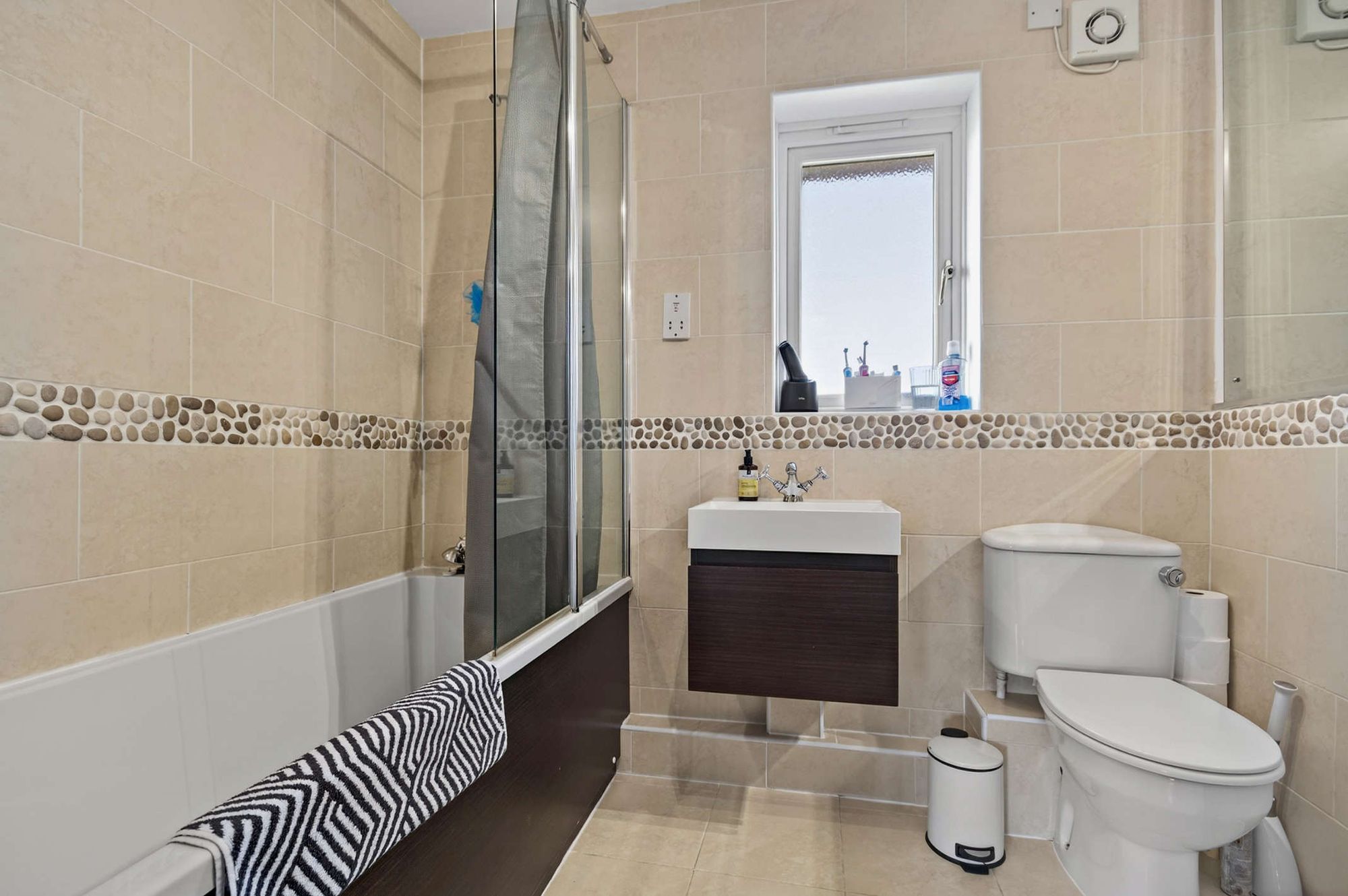5 bed detached house for sale in Rochester Close, Headless Cross, B97  - Property Image 9