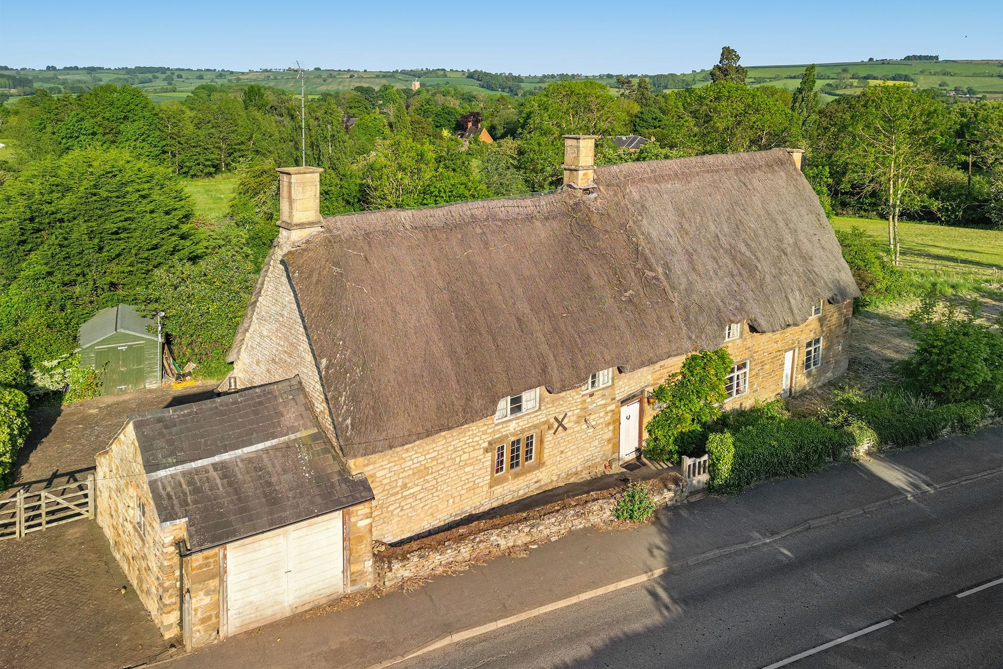 5 bed village house for sale in Upper Brailes, Banbury, OX15 1
