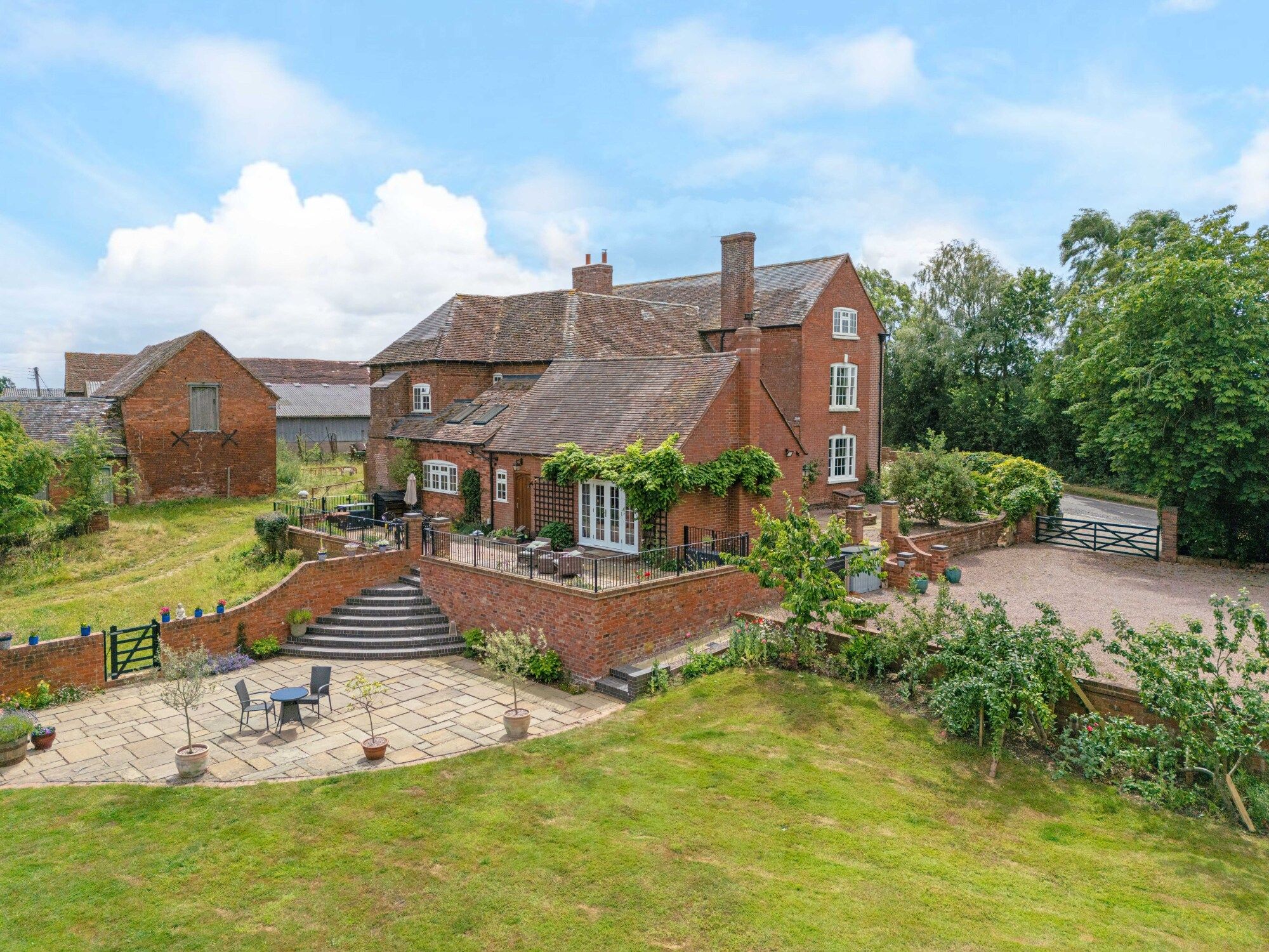 6 bed detached house for sale in Pensax, Abberley, WR6 - Property Image 1