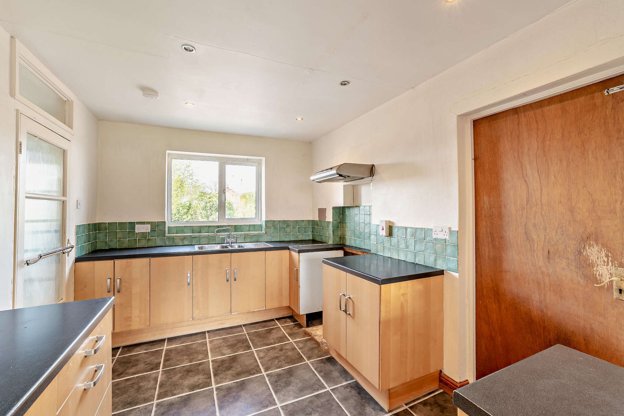 3 bed detached bungalow for sale in Goodiers Lane, Twyning, GL20 5