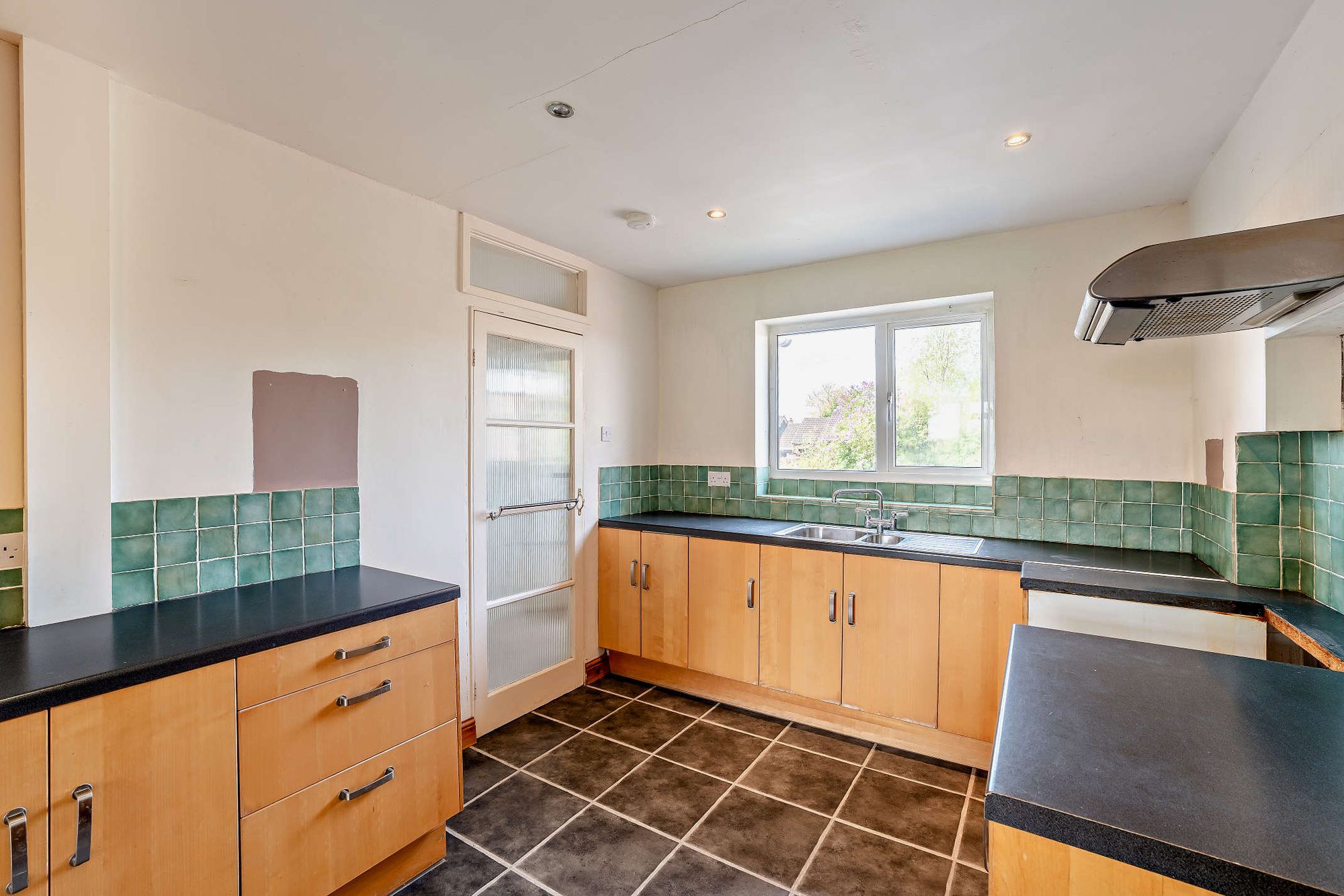 3 bed detached bungalow for sale in Goodiers Lane, Twyning, GL20 6