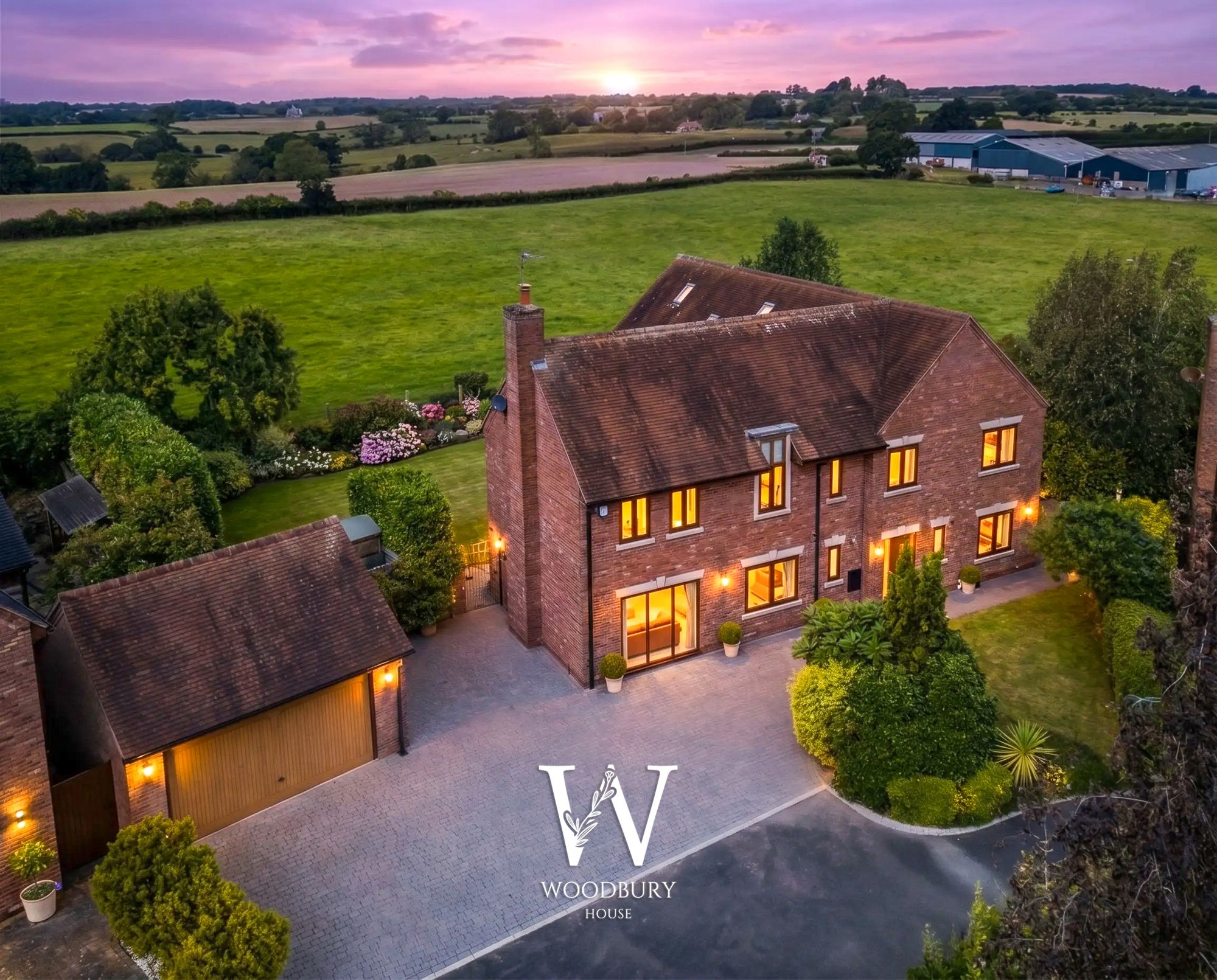5 bed detached house for sale in Clifton-On-Teme, Worcestershire, WR6 6ED  - Property Image 1